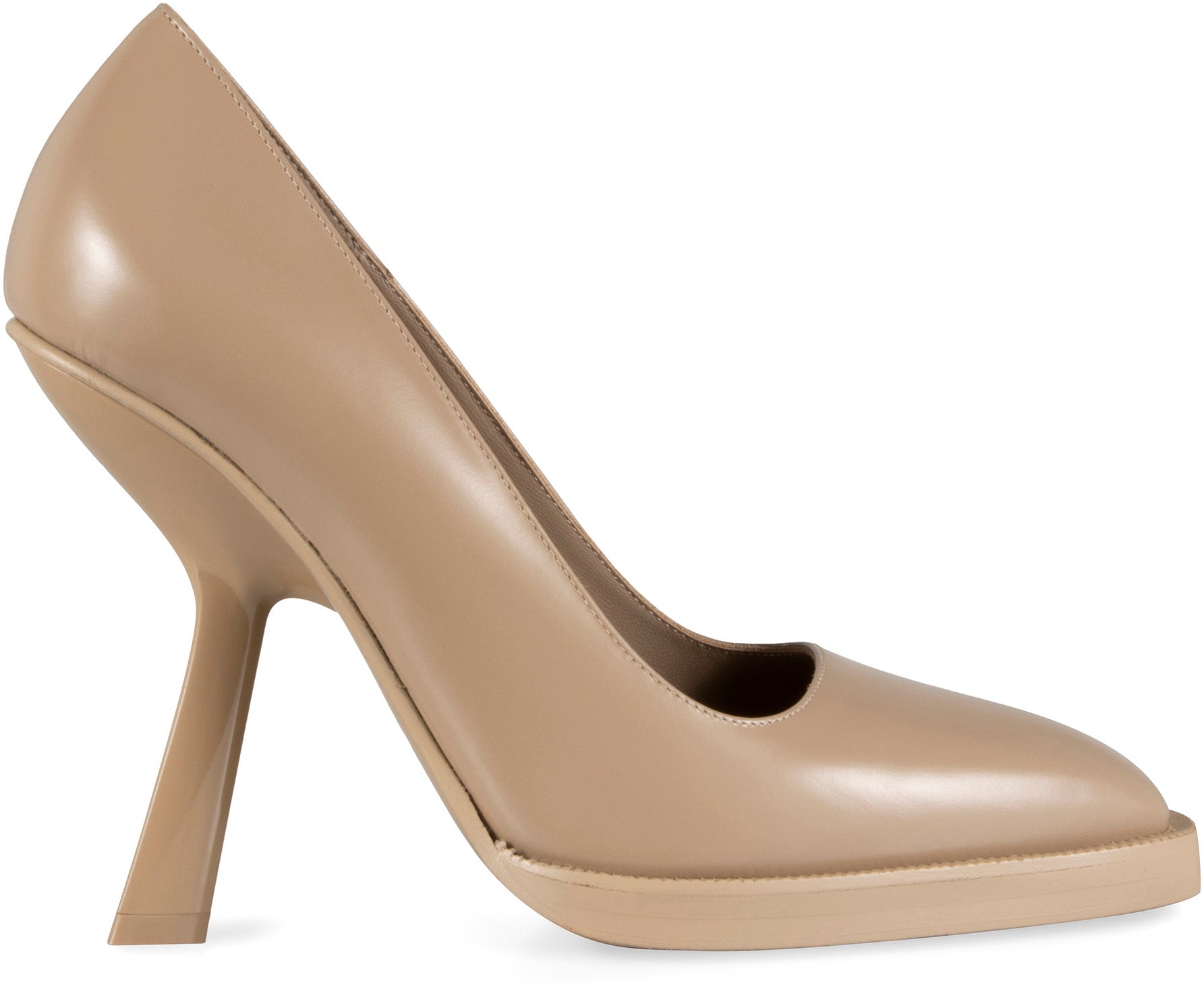 Leather pumps