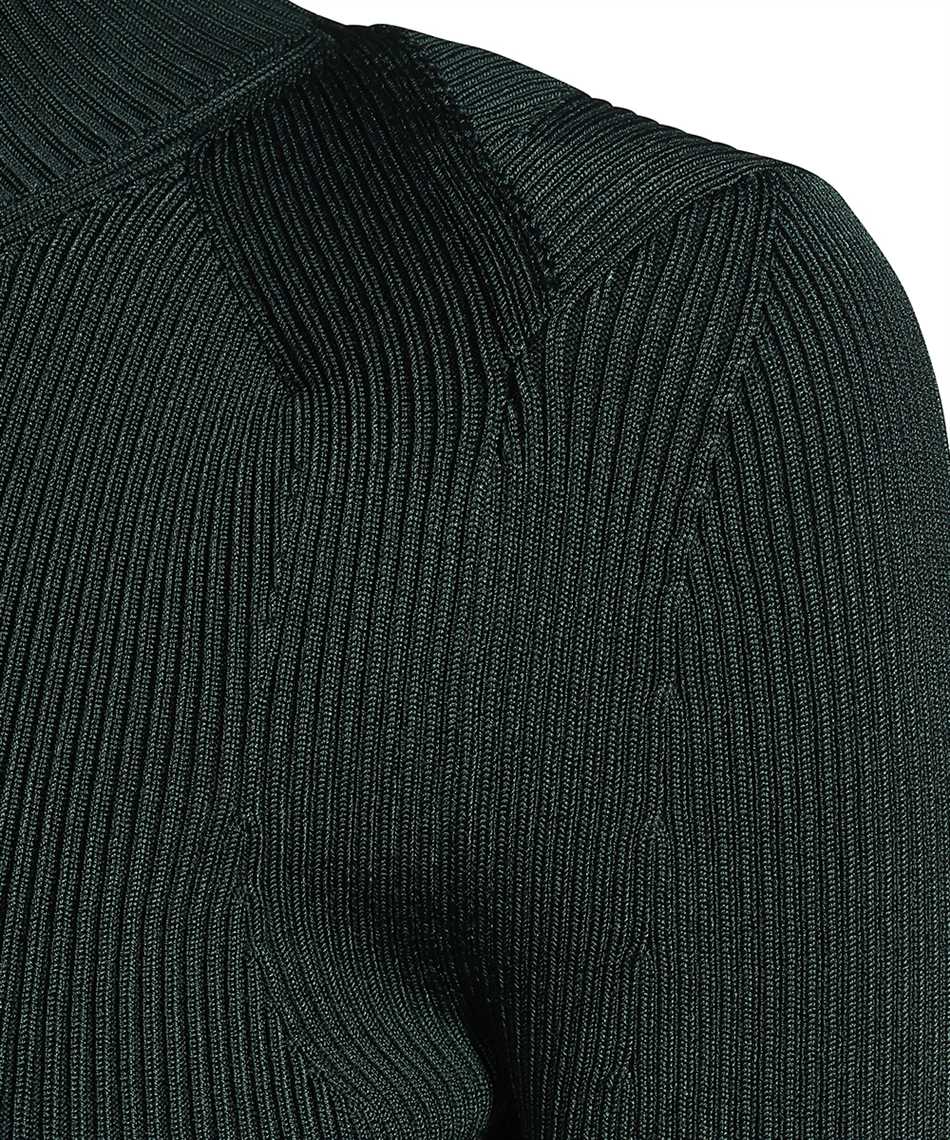 Knitted viscosa-blend top
