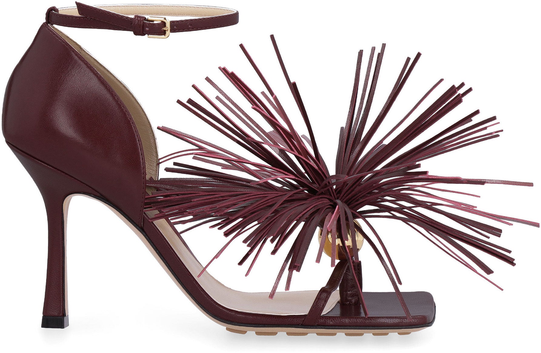 Stretch leather sandals