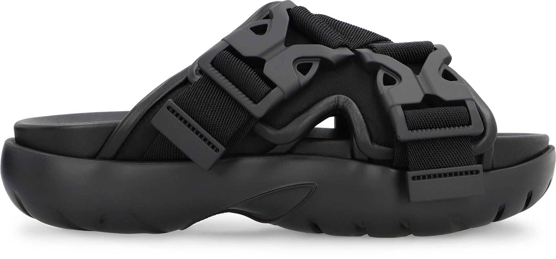 Snap sandals