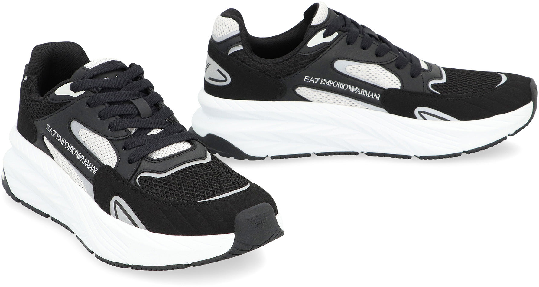 Mesh sneakers