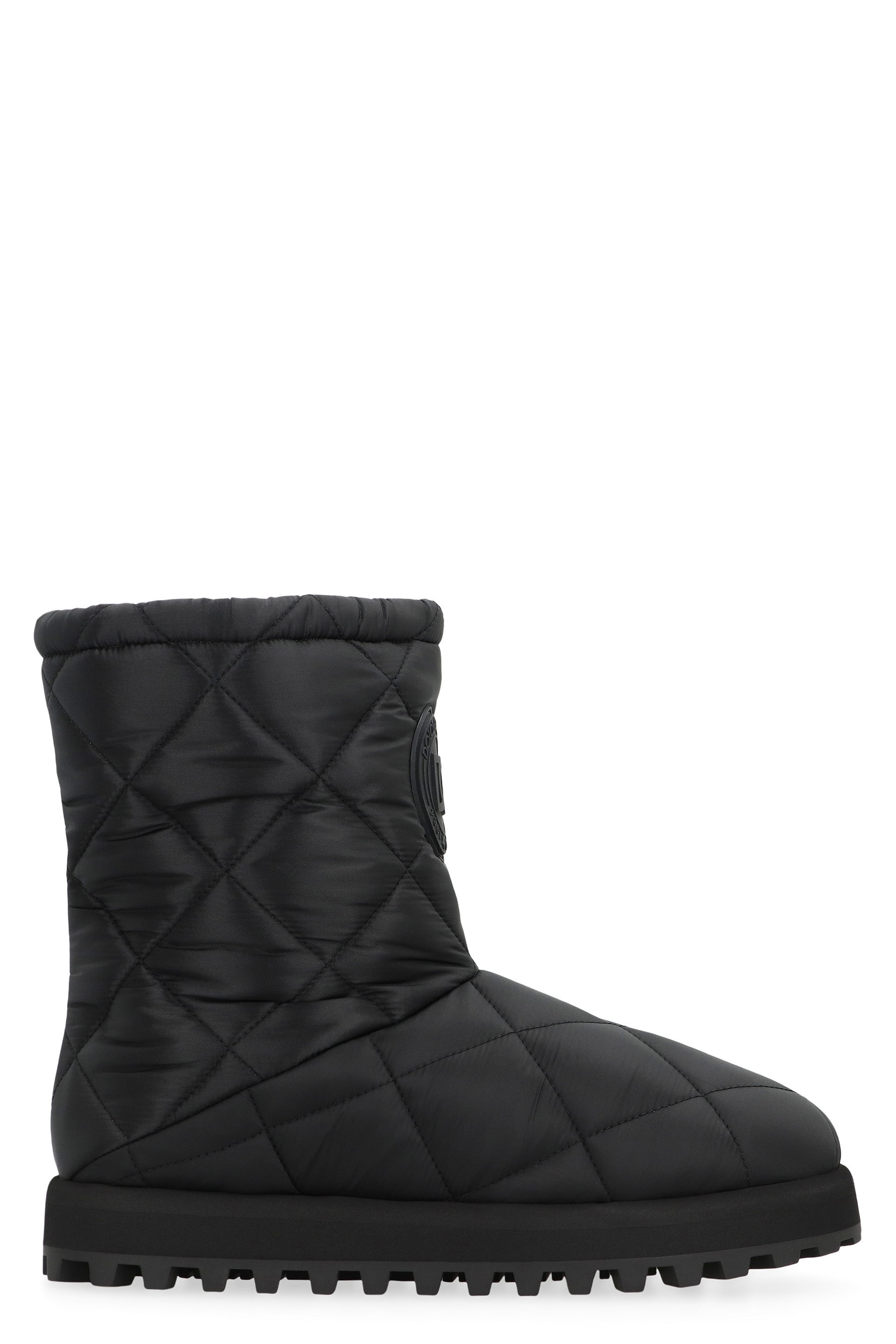 Quilted nylon boots