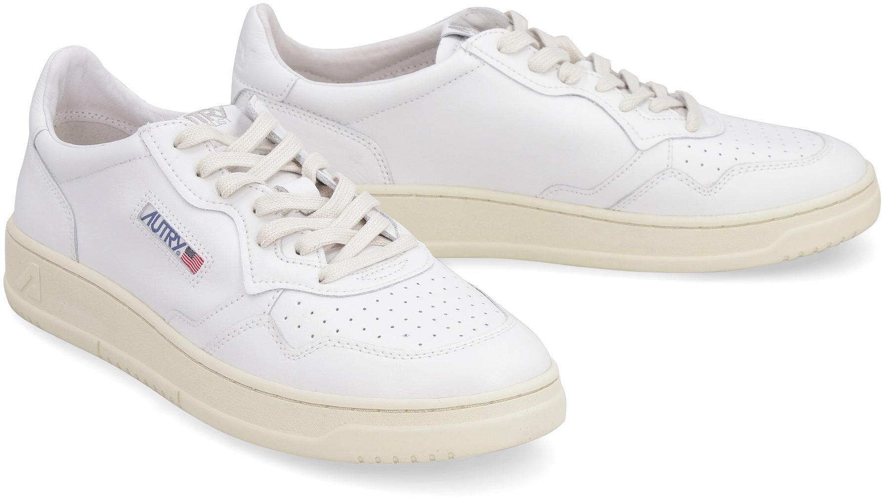 Medalist leather low-top sneakers