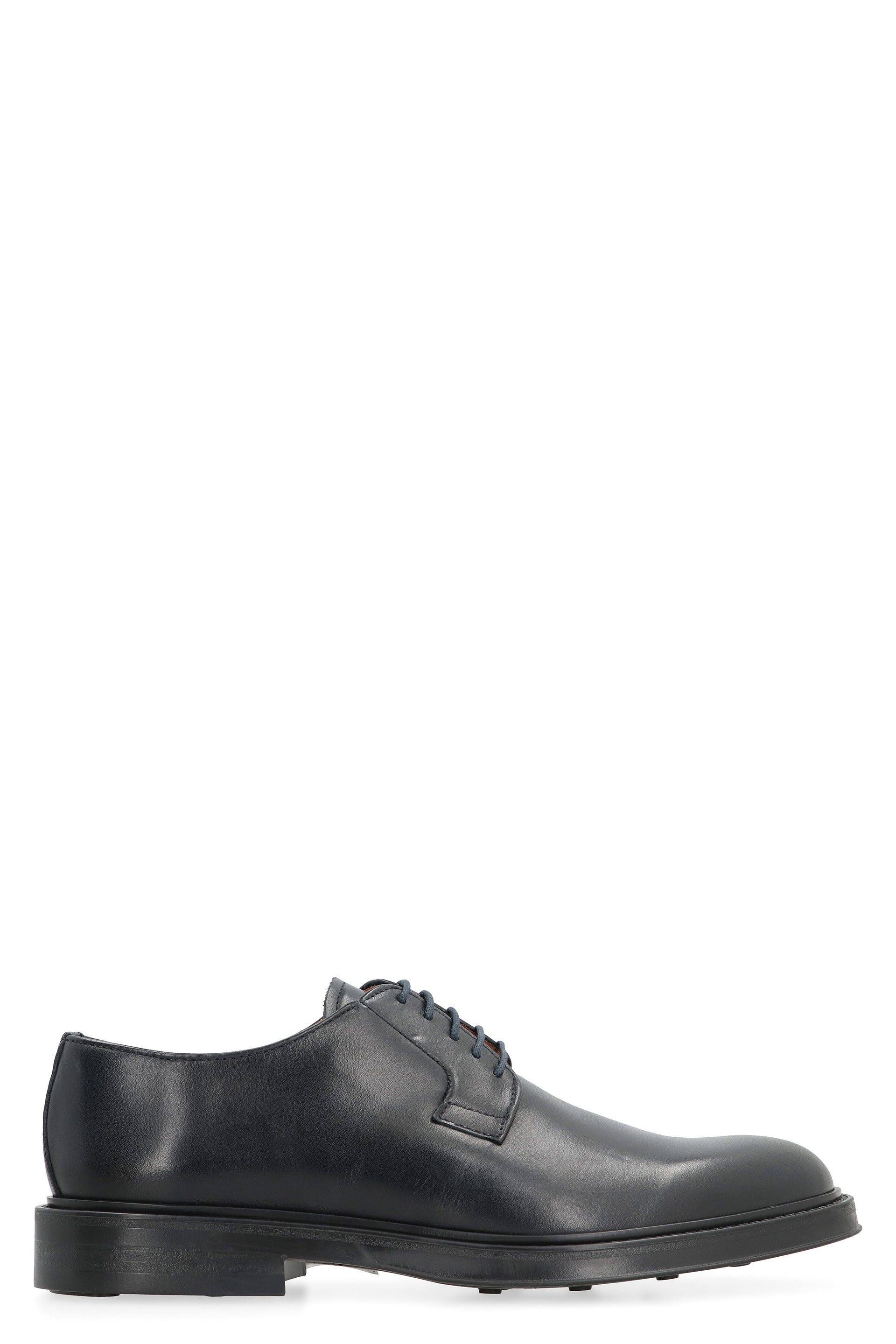 Leather lace-up shoes