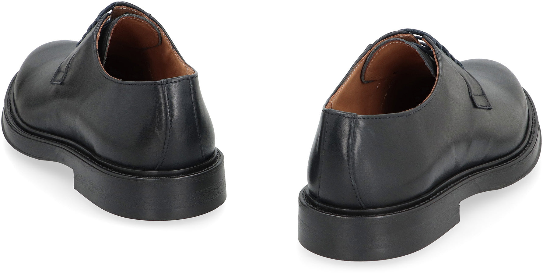Leather lace-up shoes