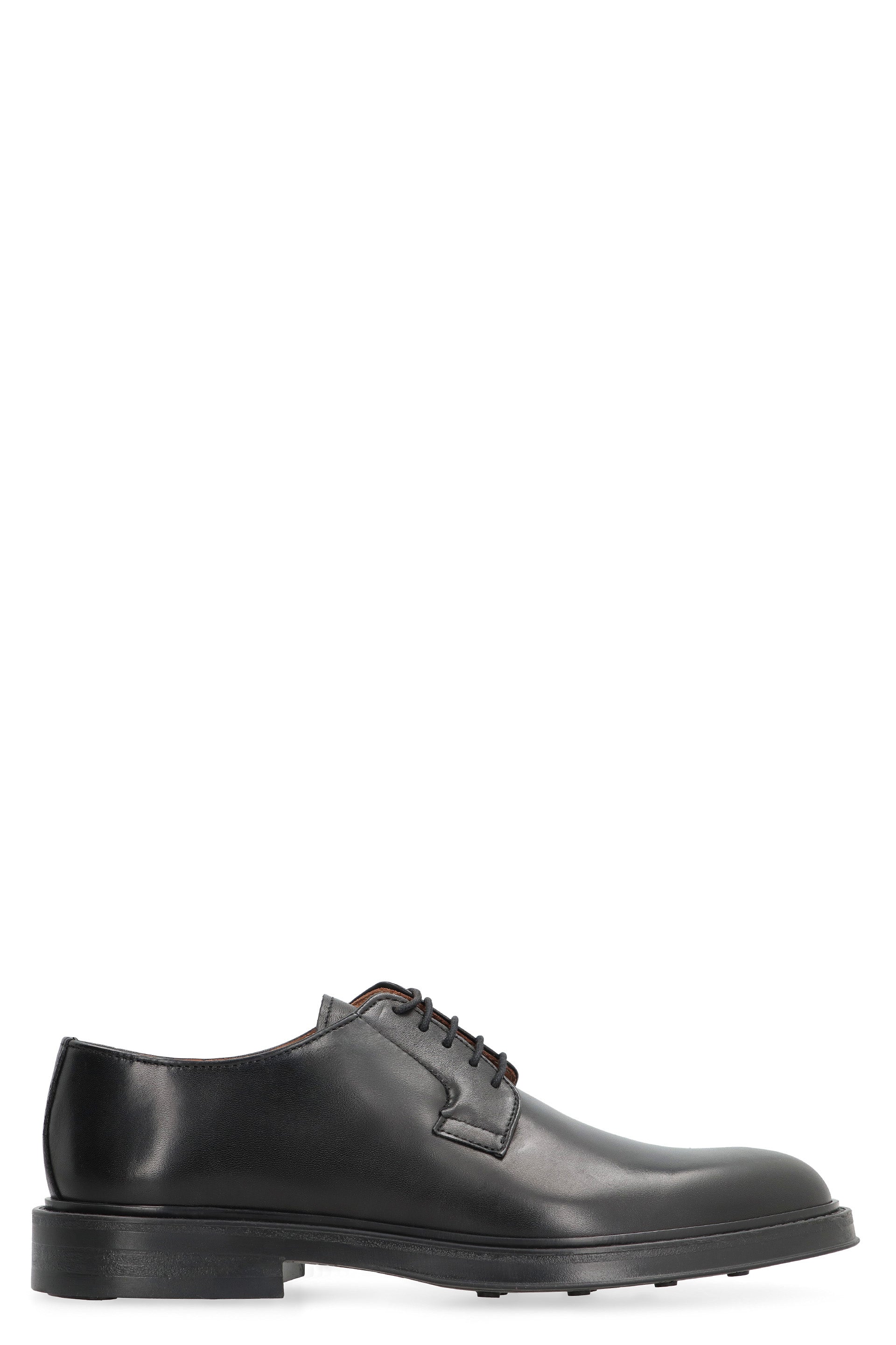 Leather lace-up shoes