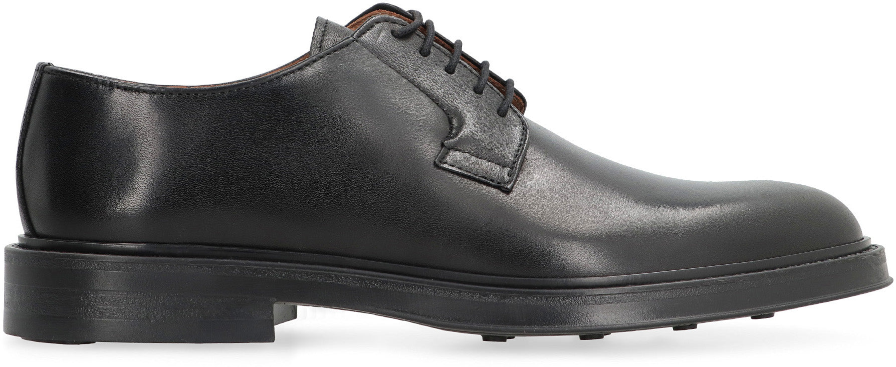 Leather lace-up shoes