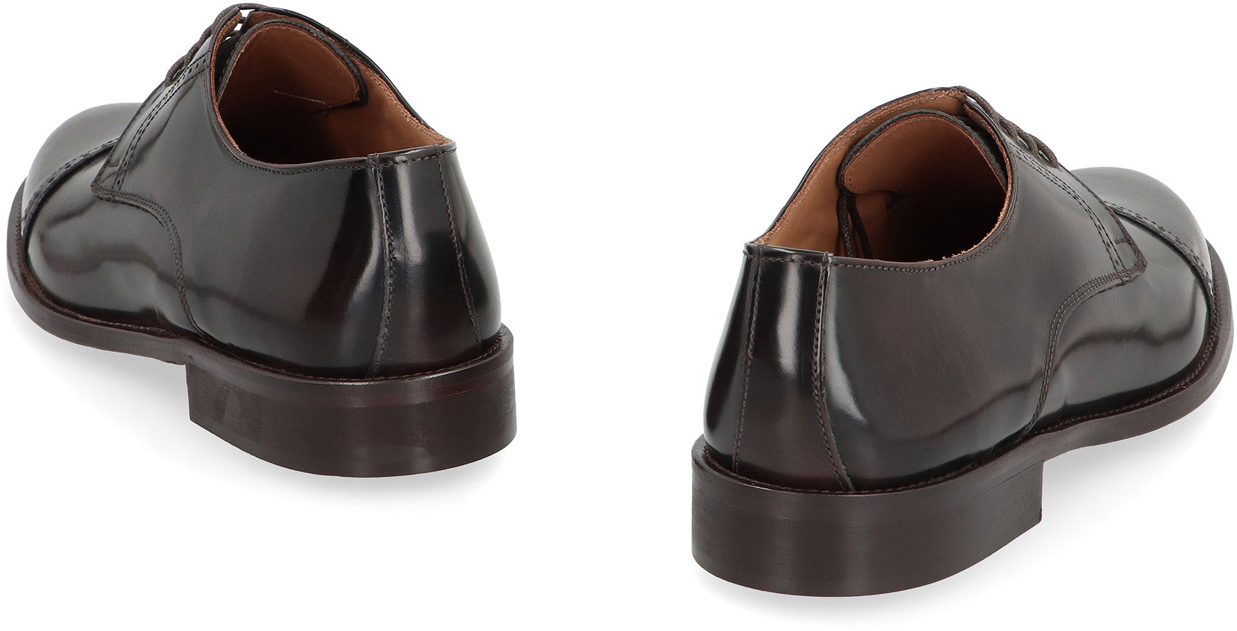 Leather lace-up shoes