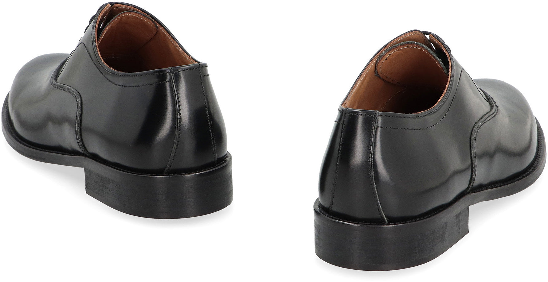 Leather lace-up shoes