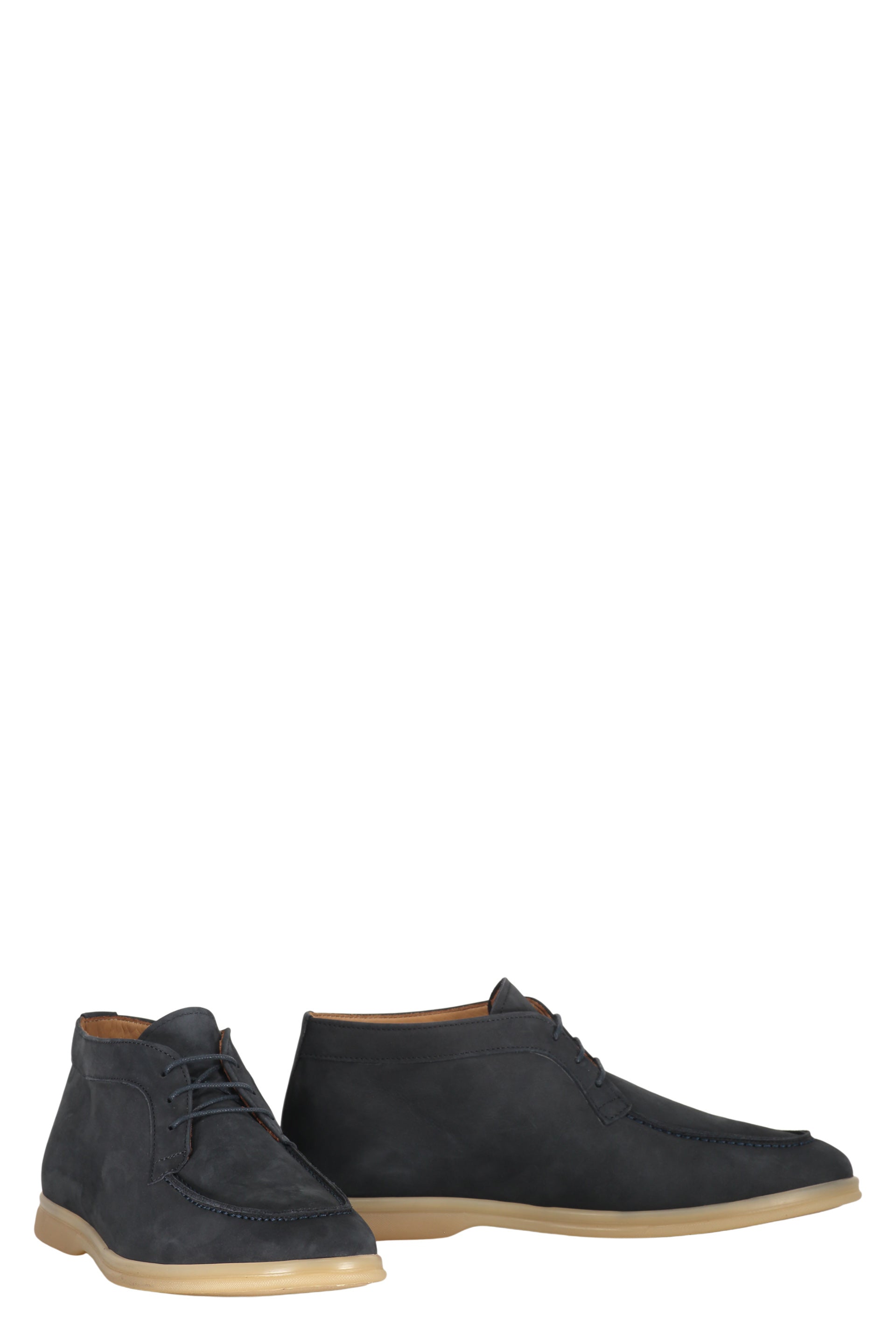 Leather lace-up shoes