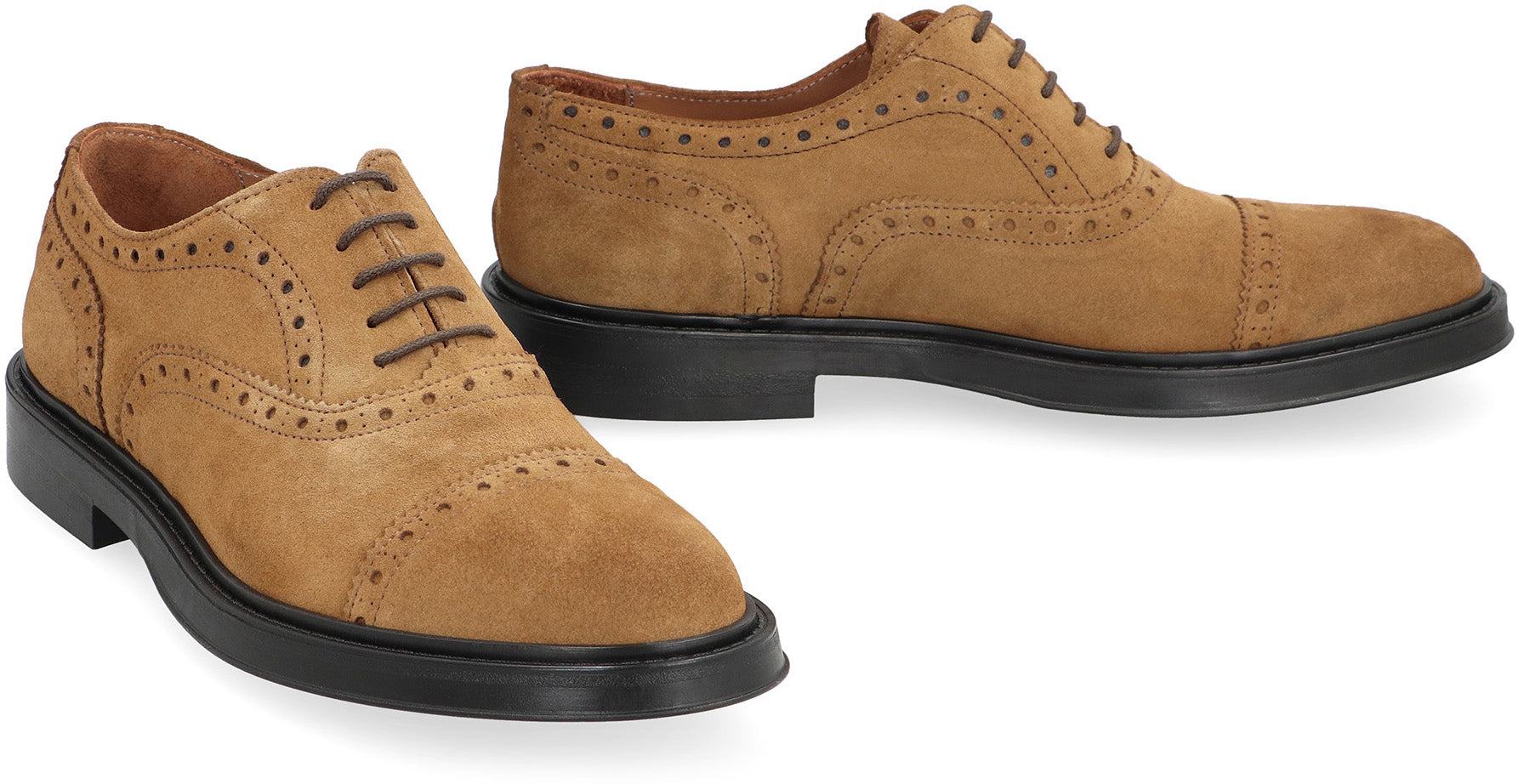 Leather lace-up shoes