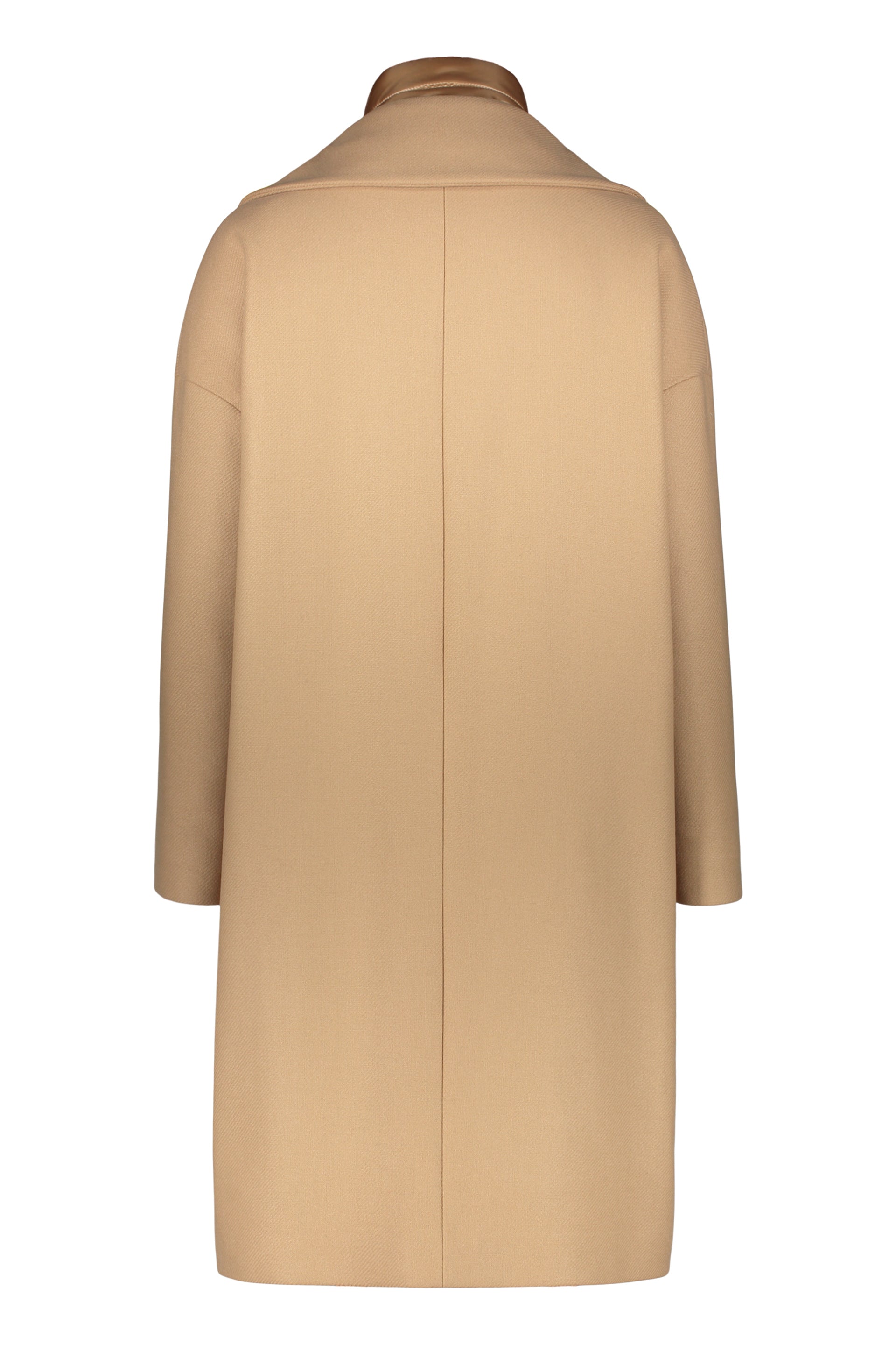 Elegant beige coat for any occasion