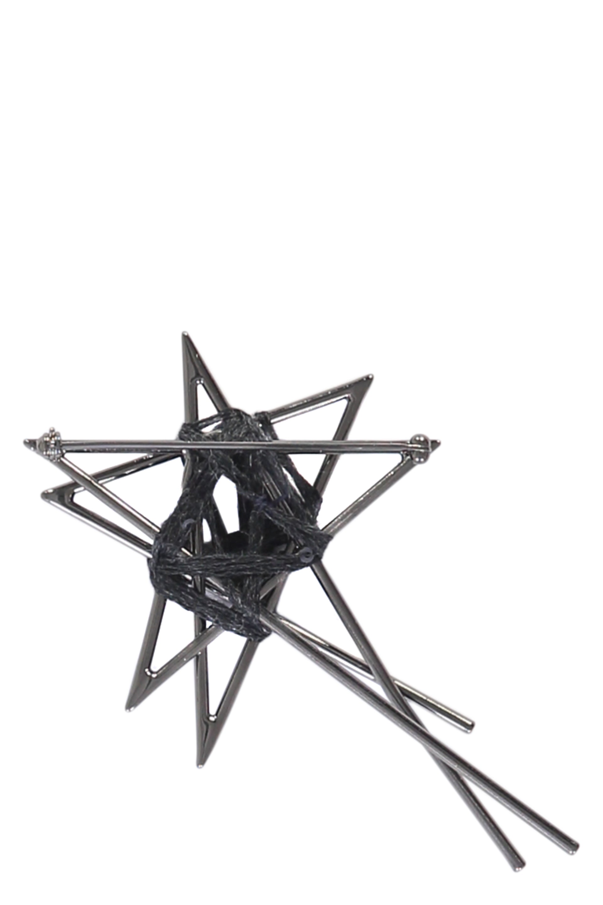 Decorative brooch