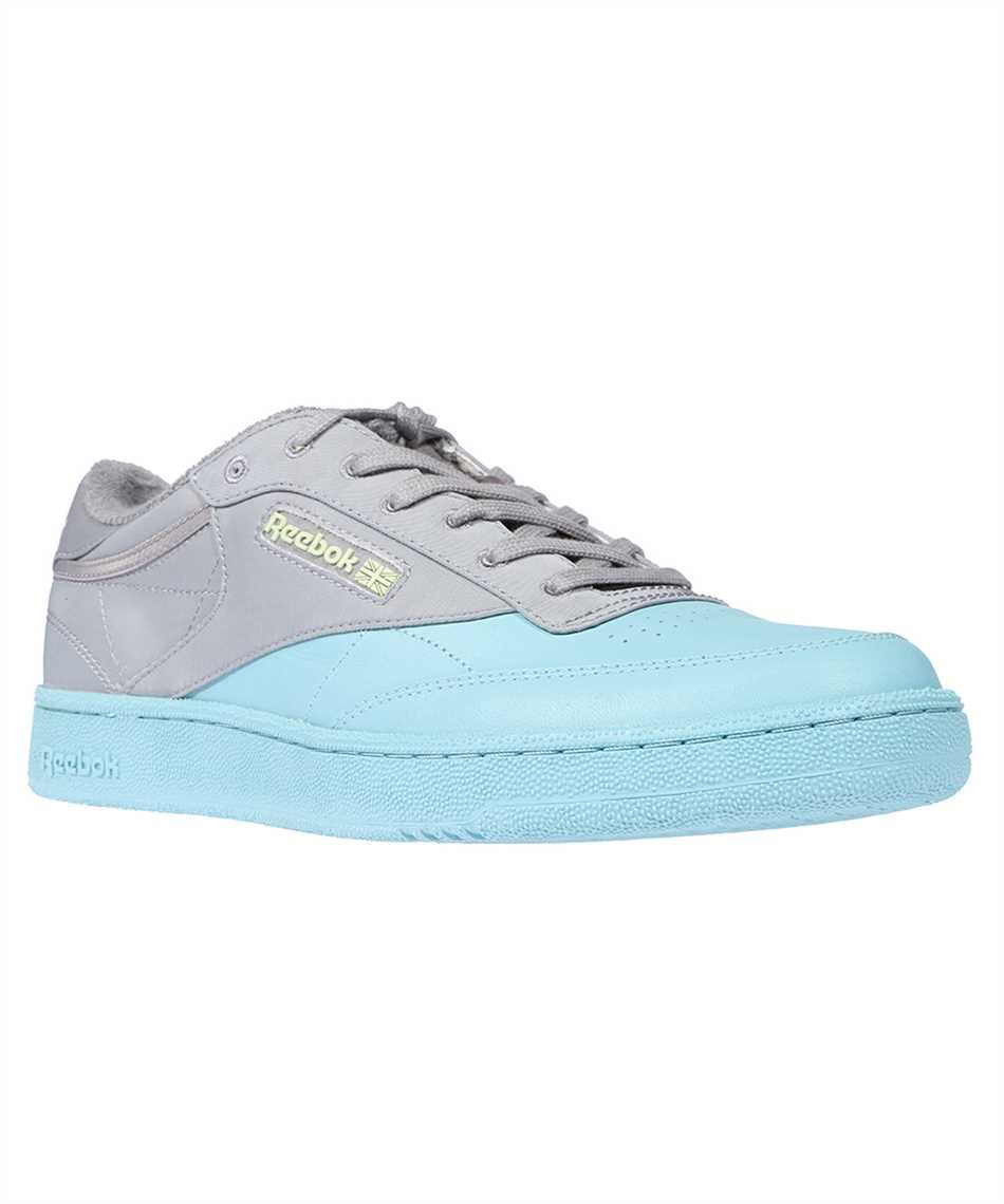 Low-top sneakers