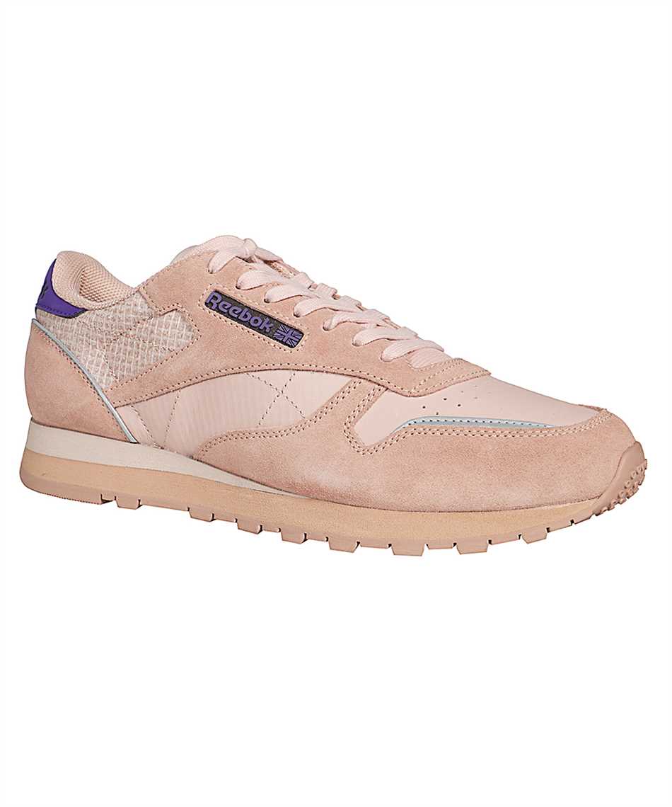 Low-top sneakers
