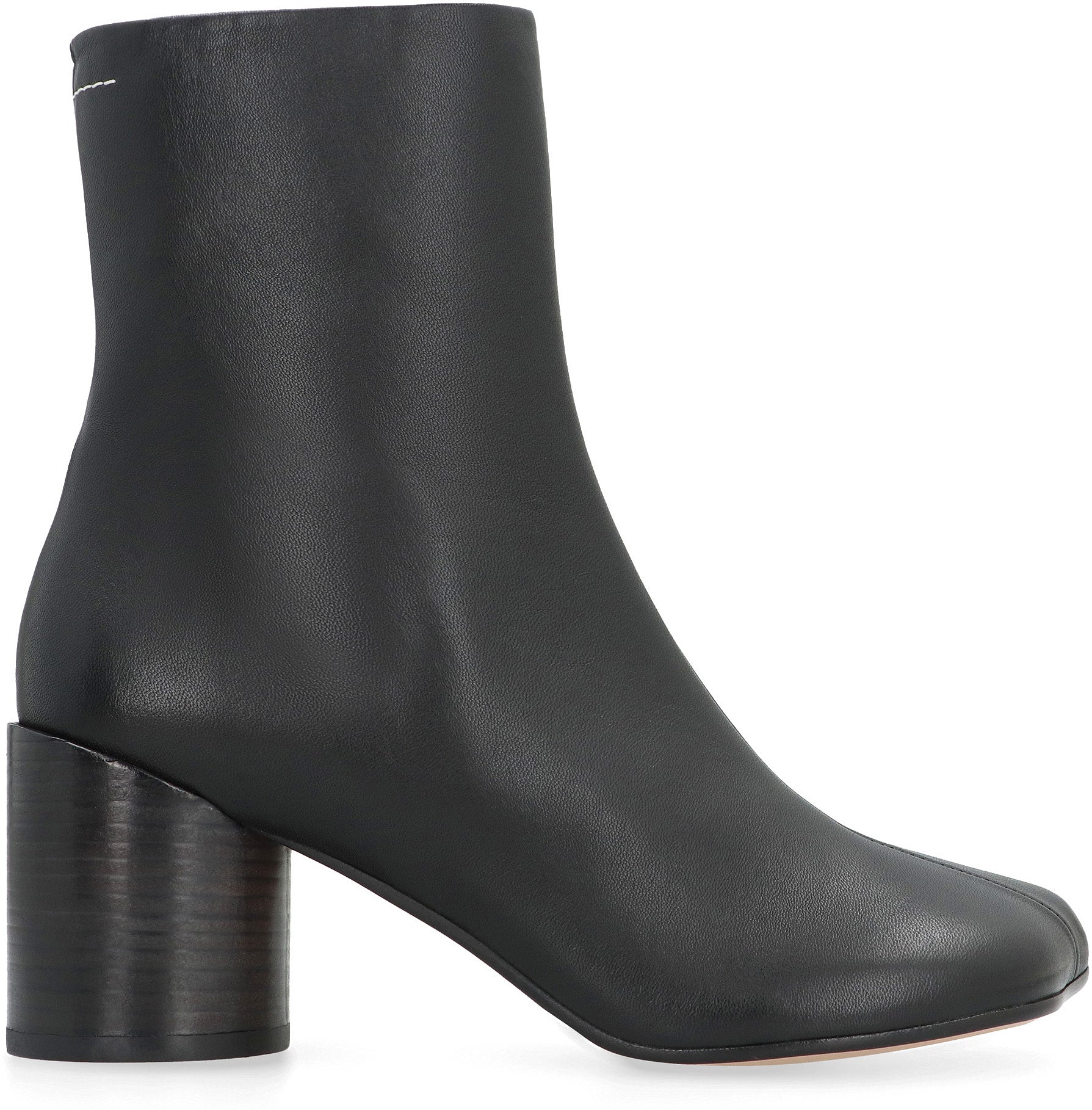 Anatomic leather ankle boots