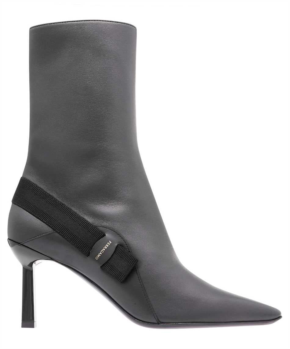 Virgilia leather boots