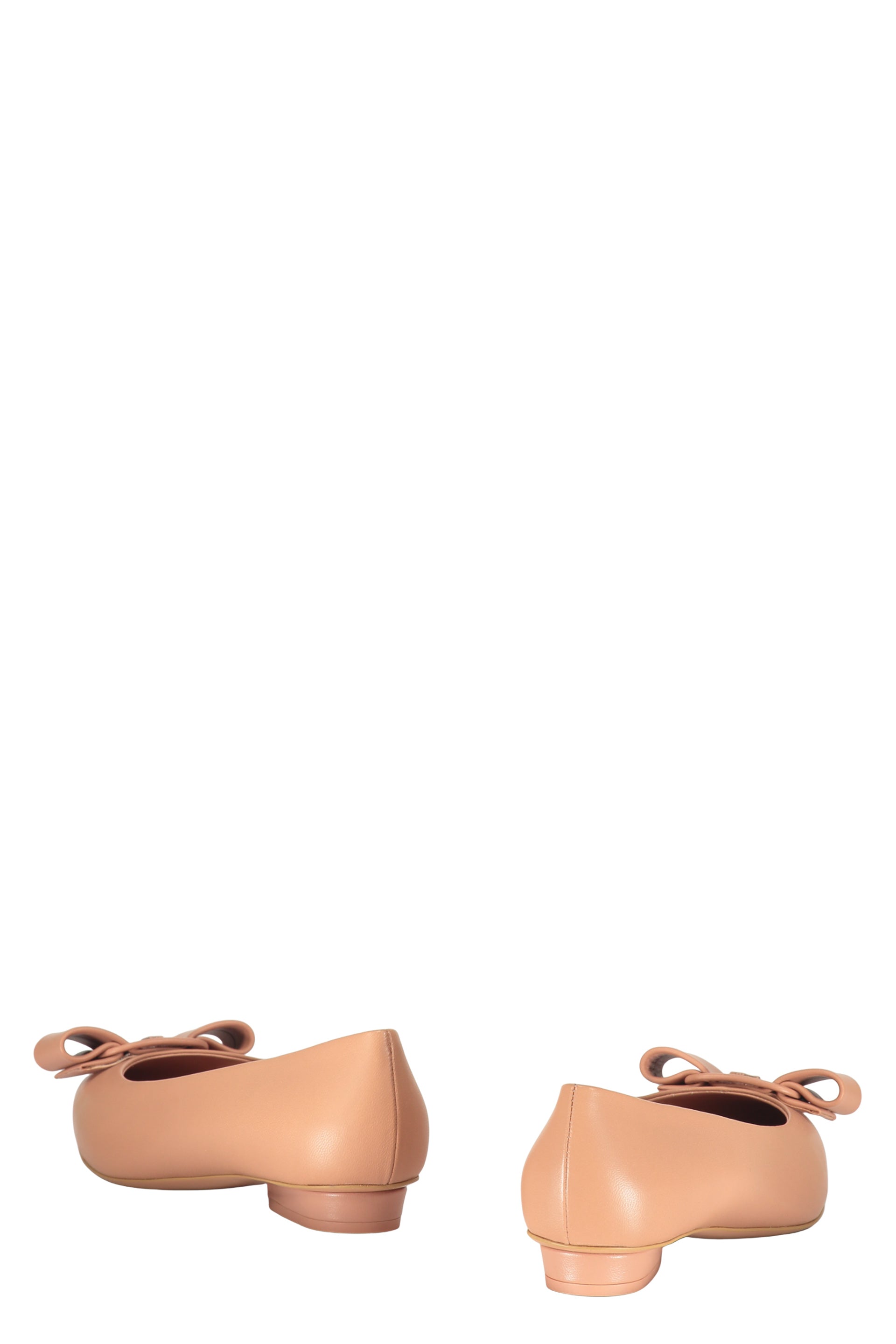 Leather ballet flats with logo