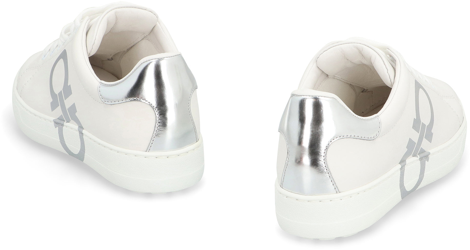 Leather low-top sneakers
