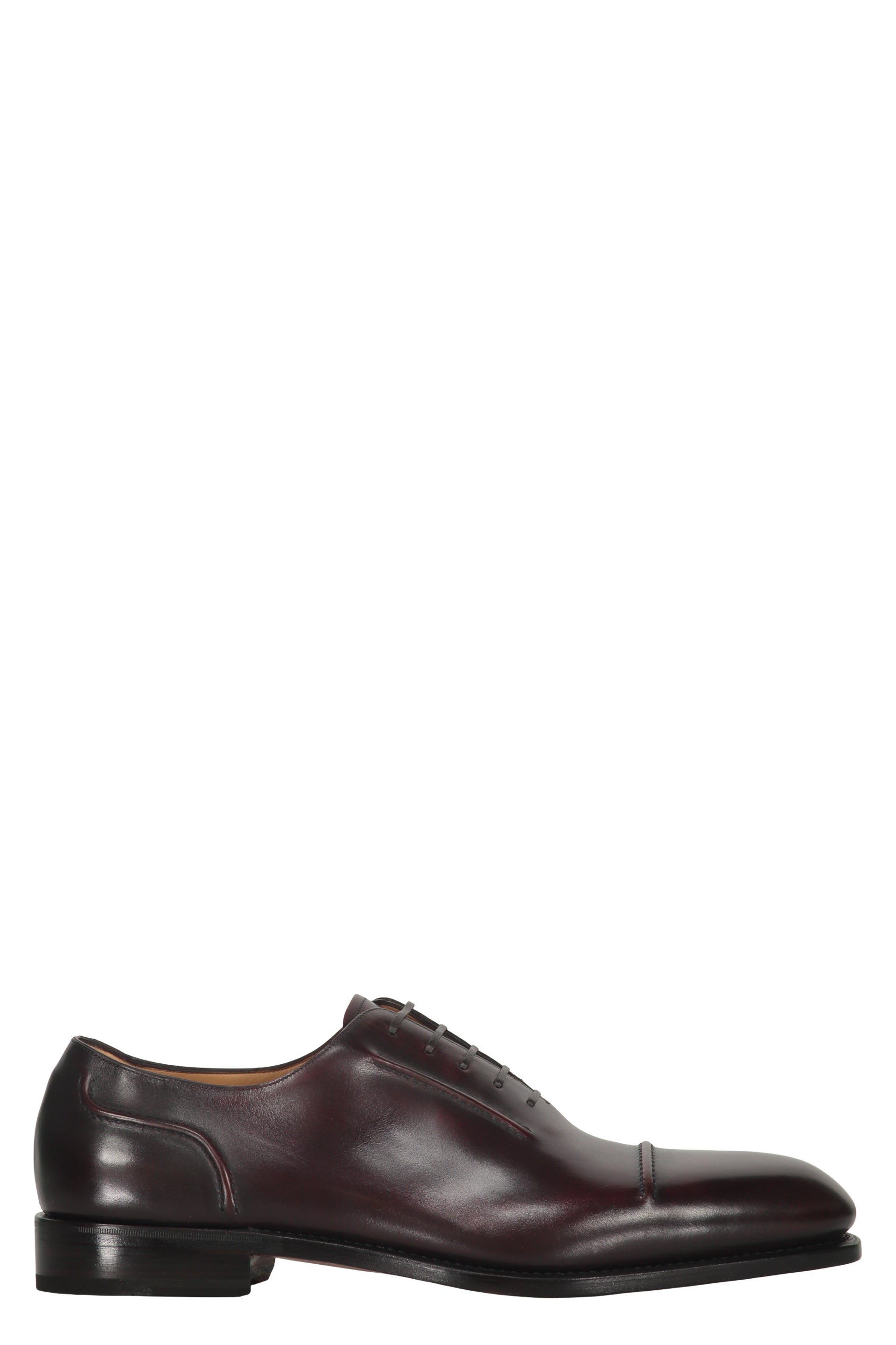Leather lace-up shoes