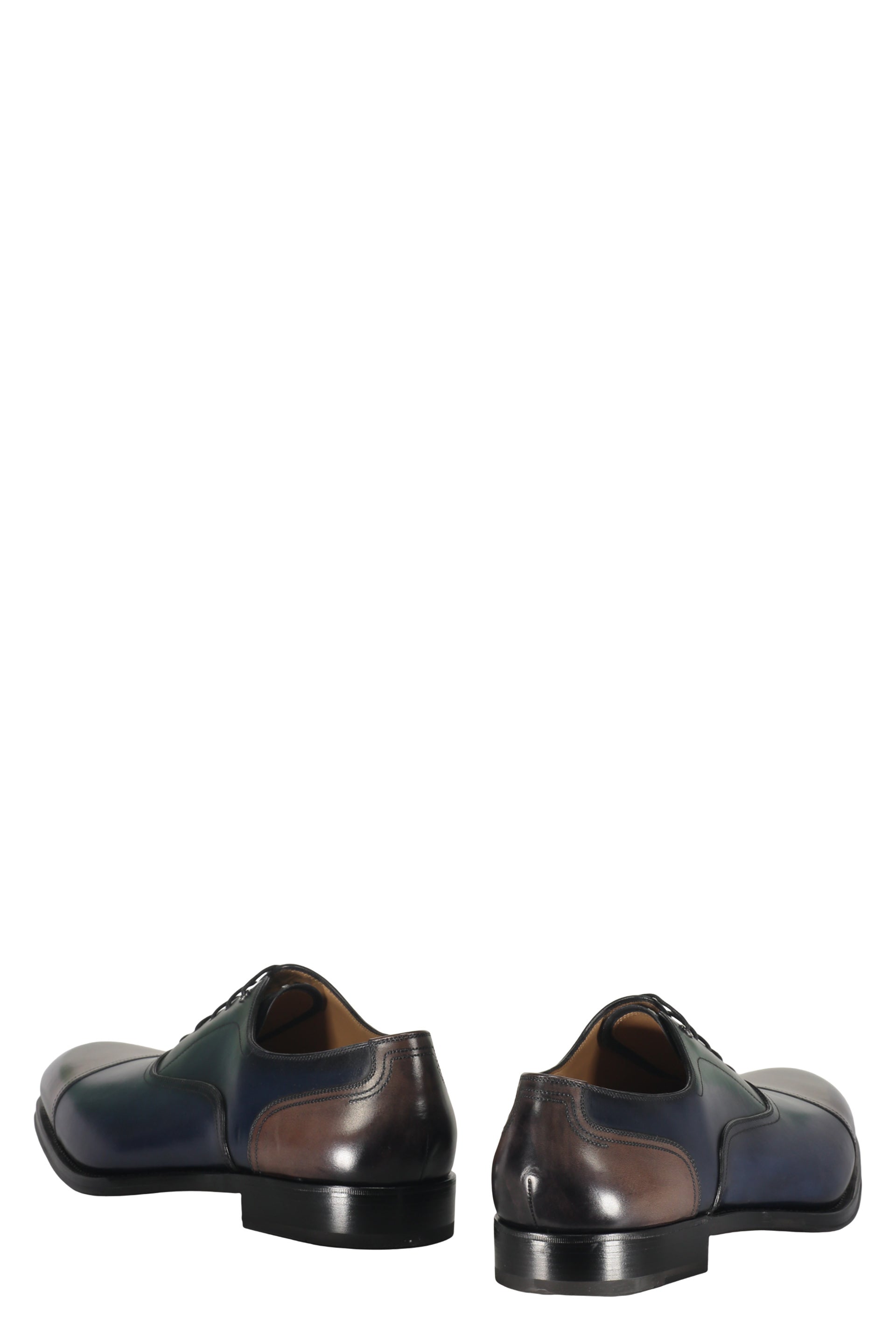 Leather lace-up shoes