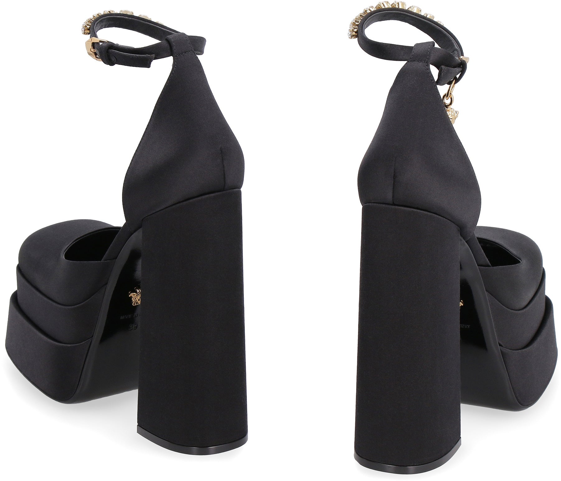 Medusa Aevitas satin pumps