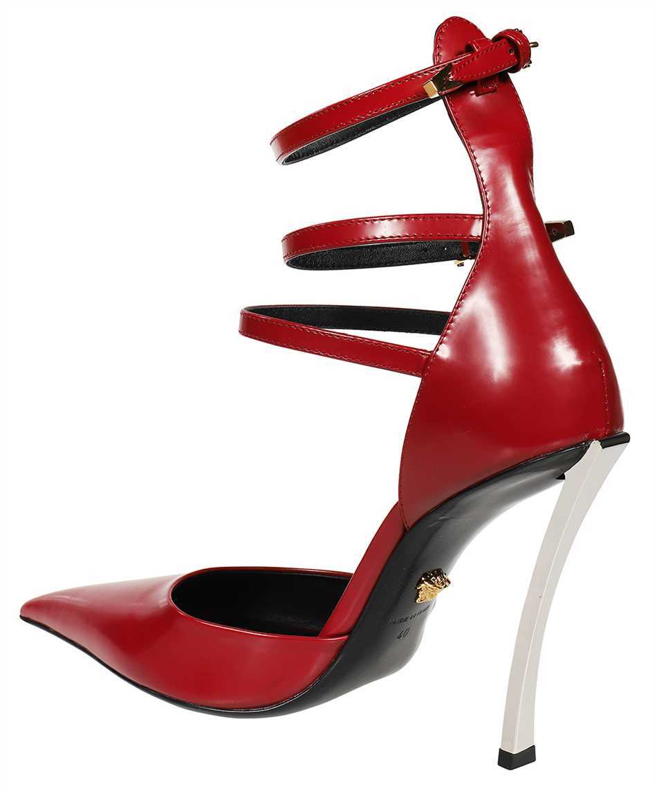 Leather pumps