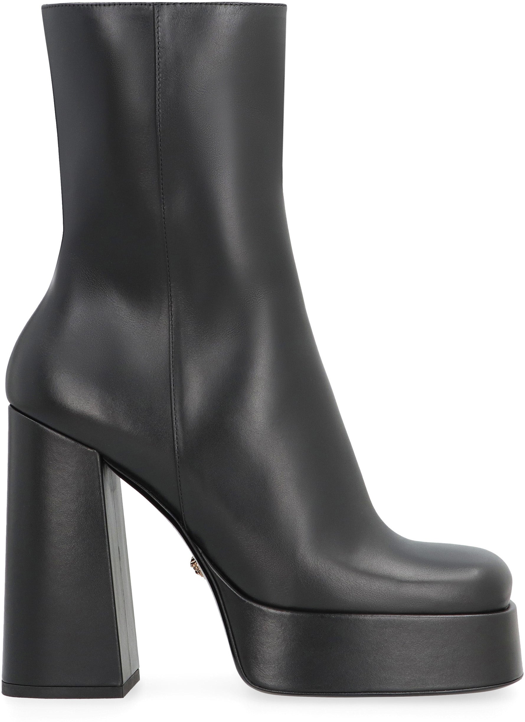 Aevitas platform boots