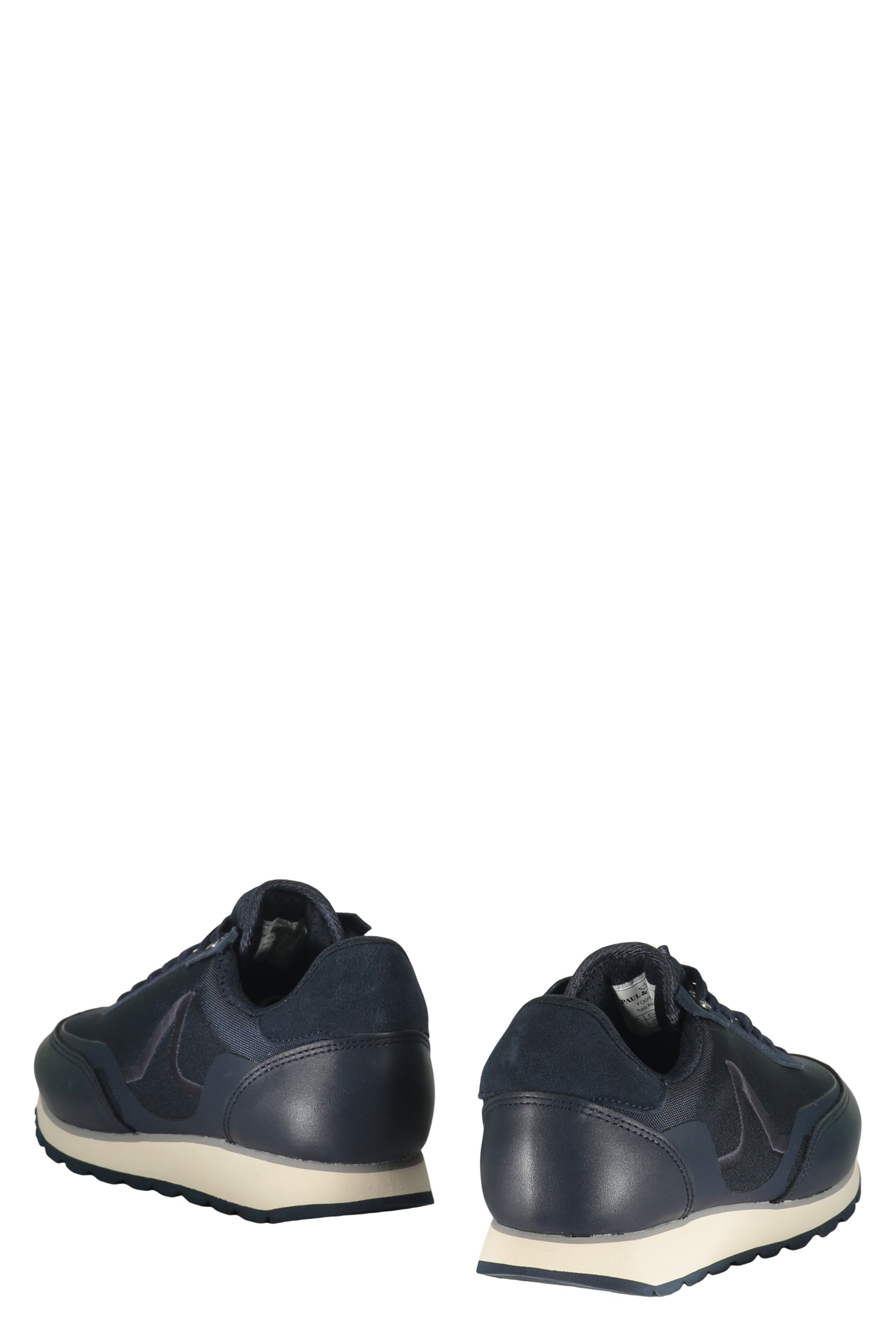 Elegant and versatile sports shoes for any occasion