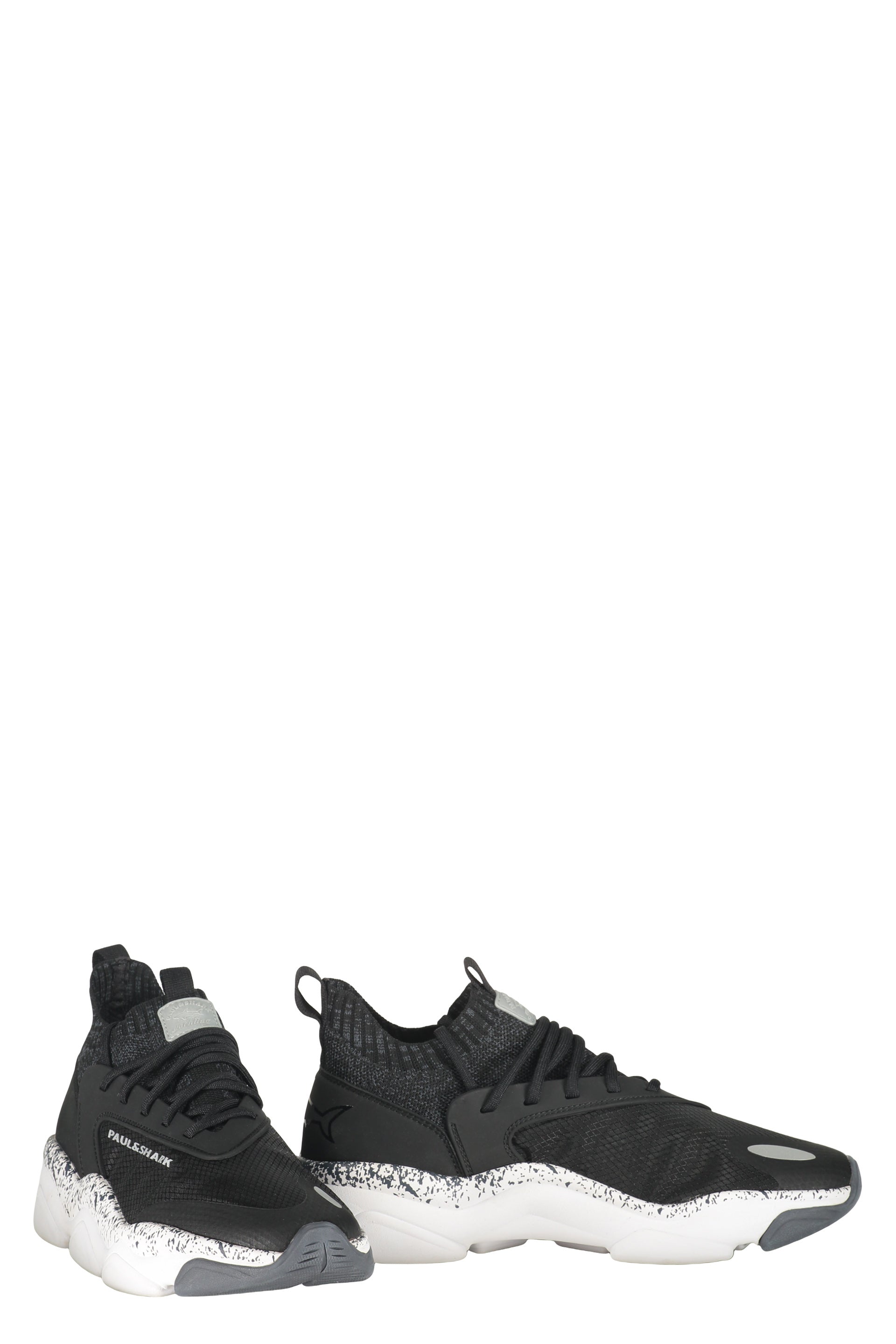 Modern black fabric versatile sneakers