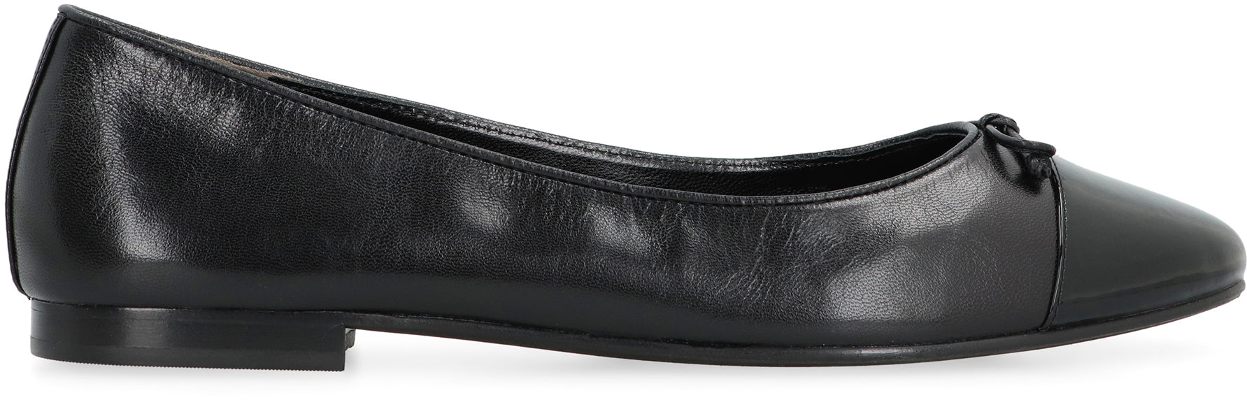 Leather ballet flats with logo