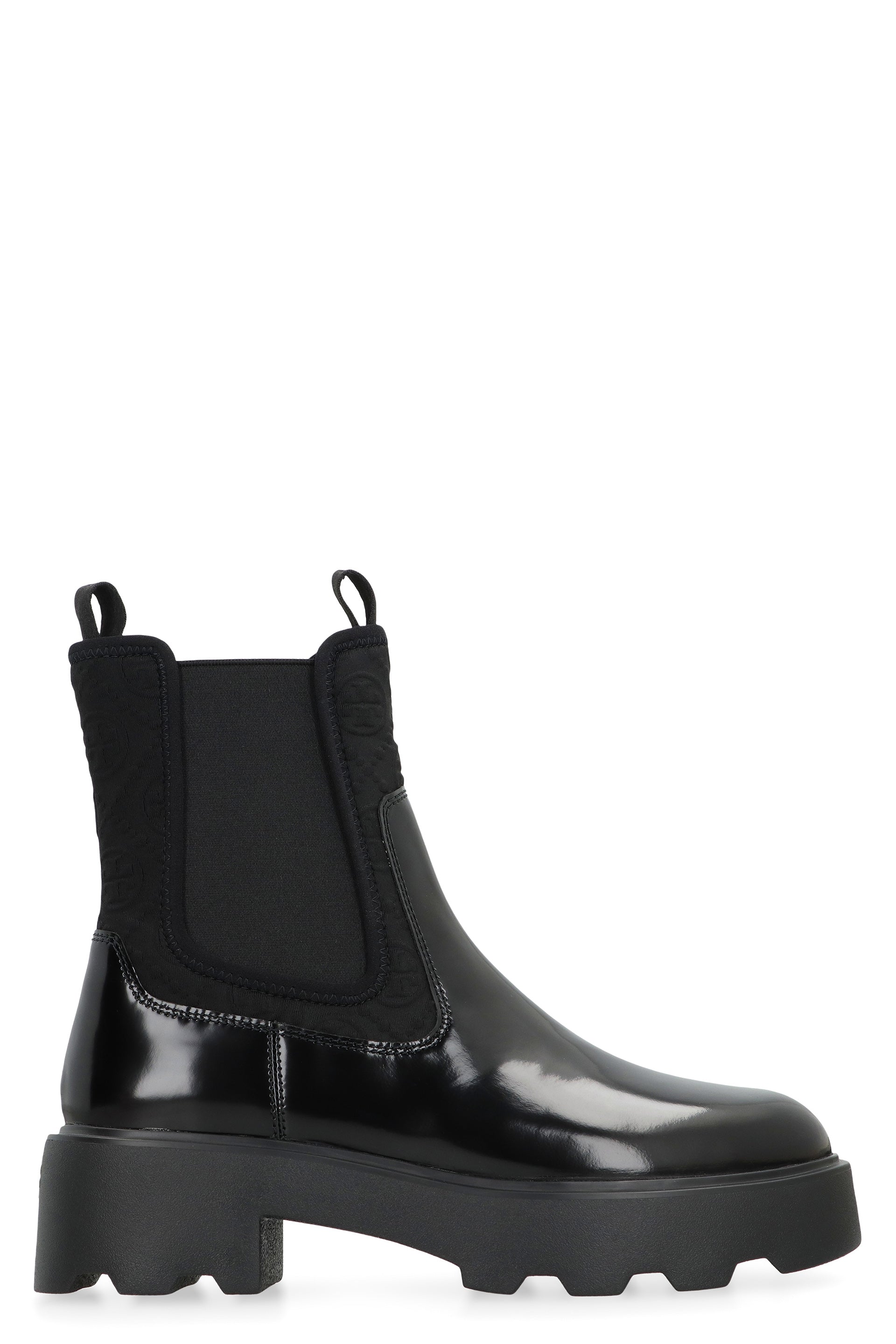 Chelsea boots in leather