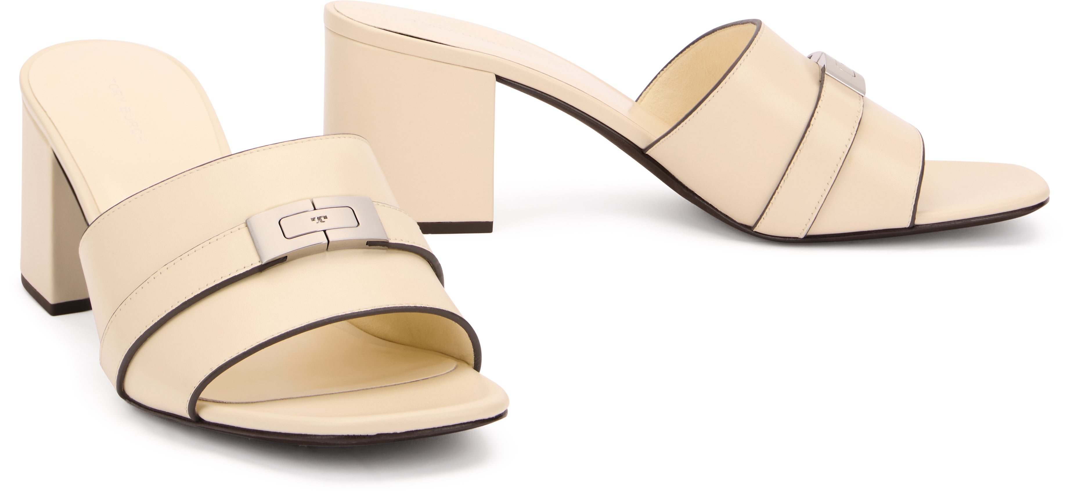 Heeled sandal in leather LeeLee