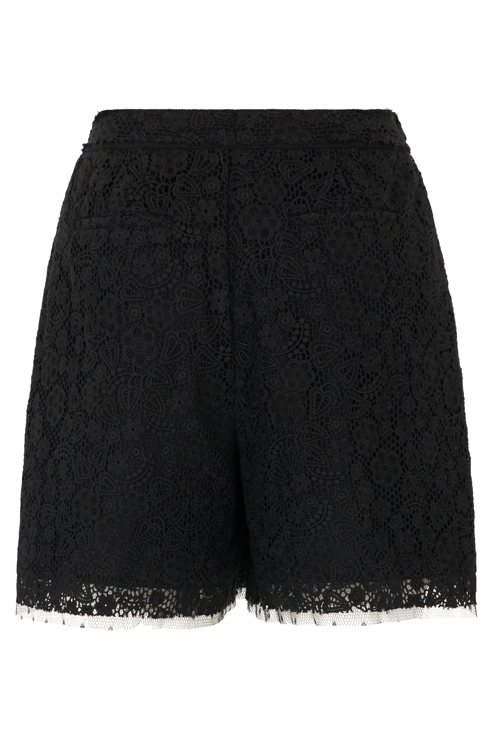 Black short pants with an elegant and versatile design.