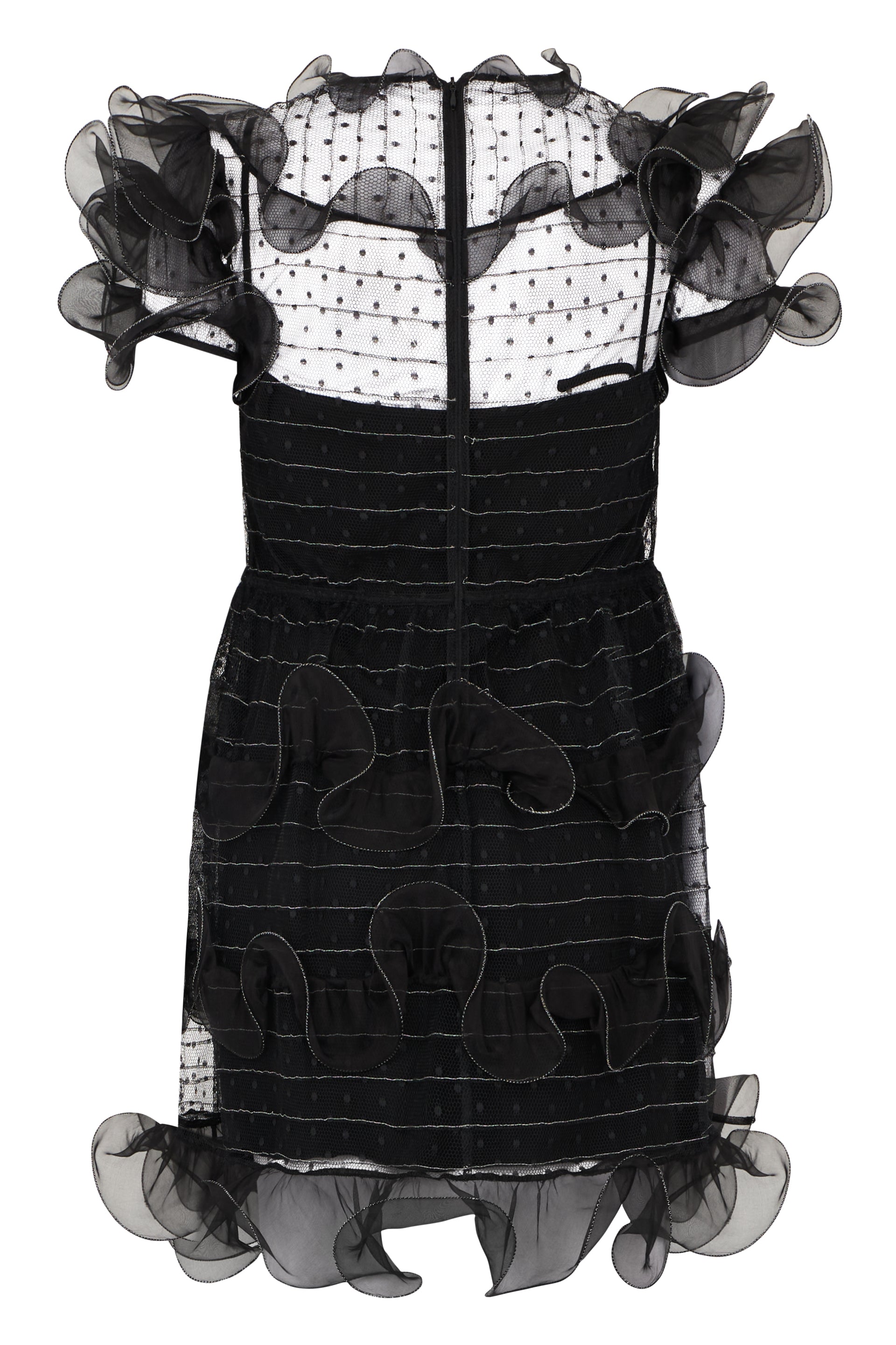 Short black dress with voluminous sleeves in an elegant and sophisticated design.