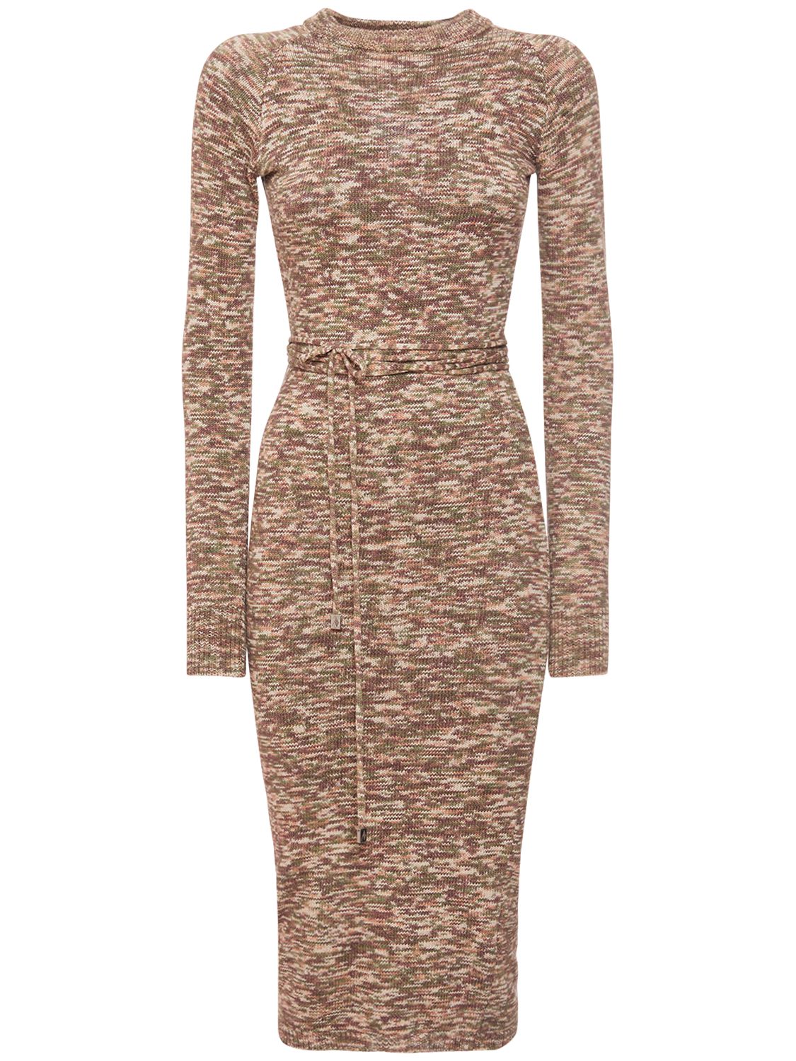 Fitted dress with long sleeves