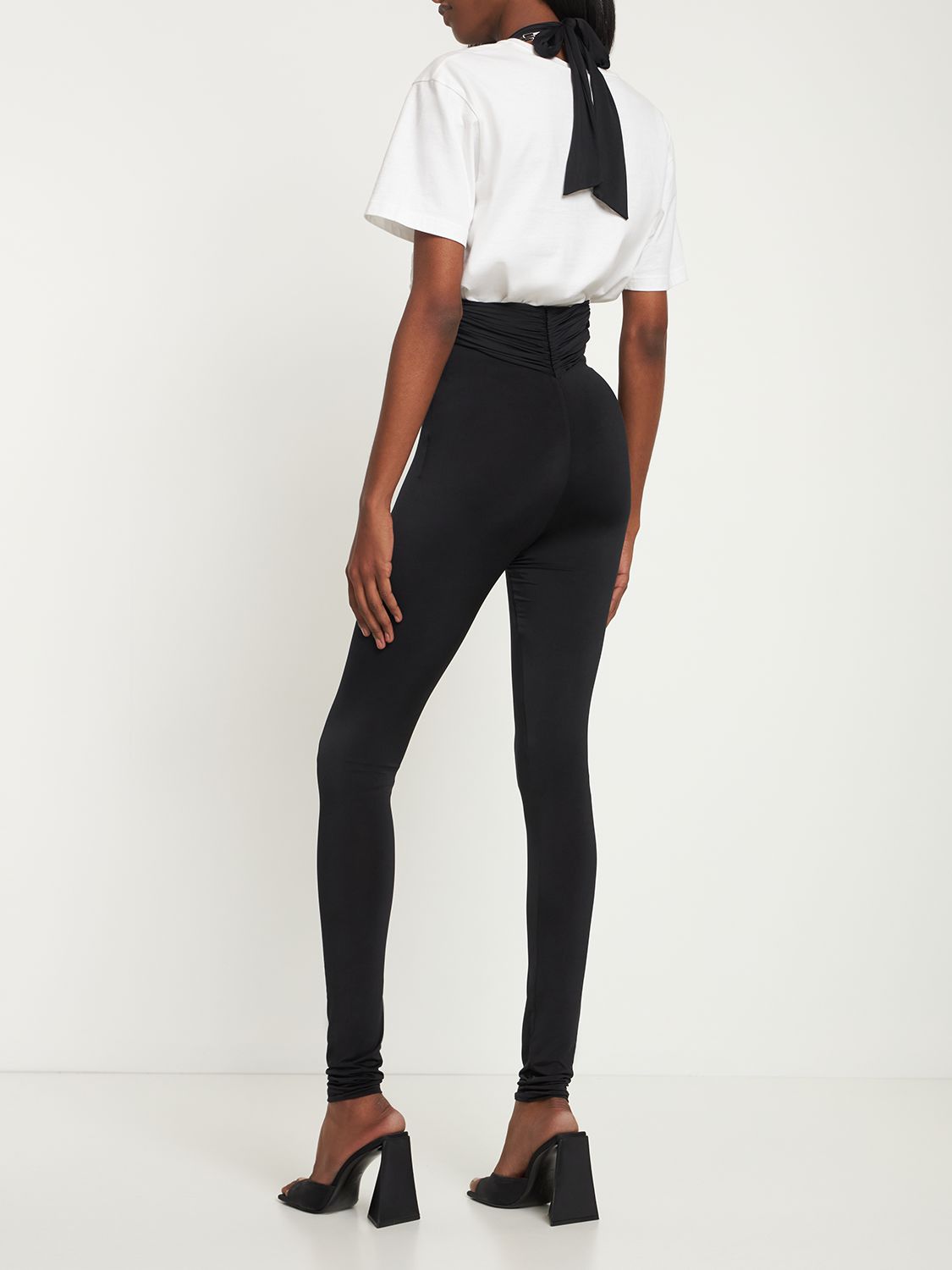 High-waisted leggings