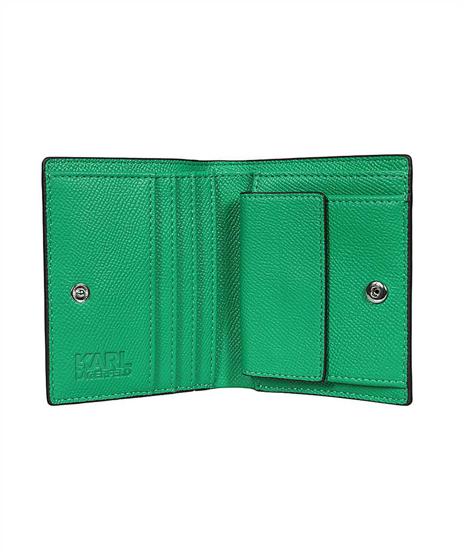 Wallet with logo