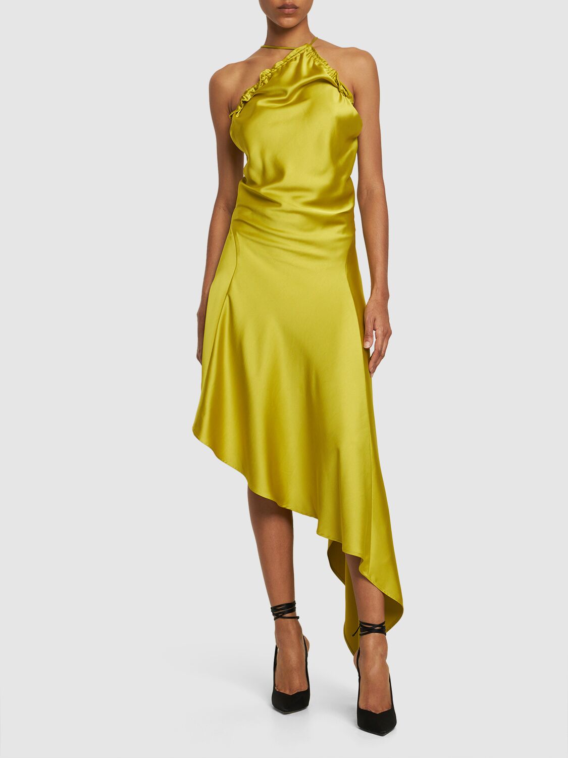 Yellow dress without sleeves, elegant and original