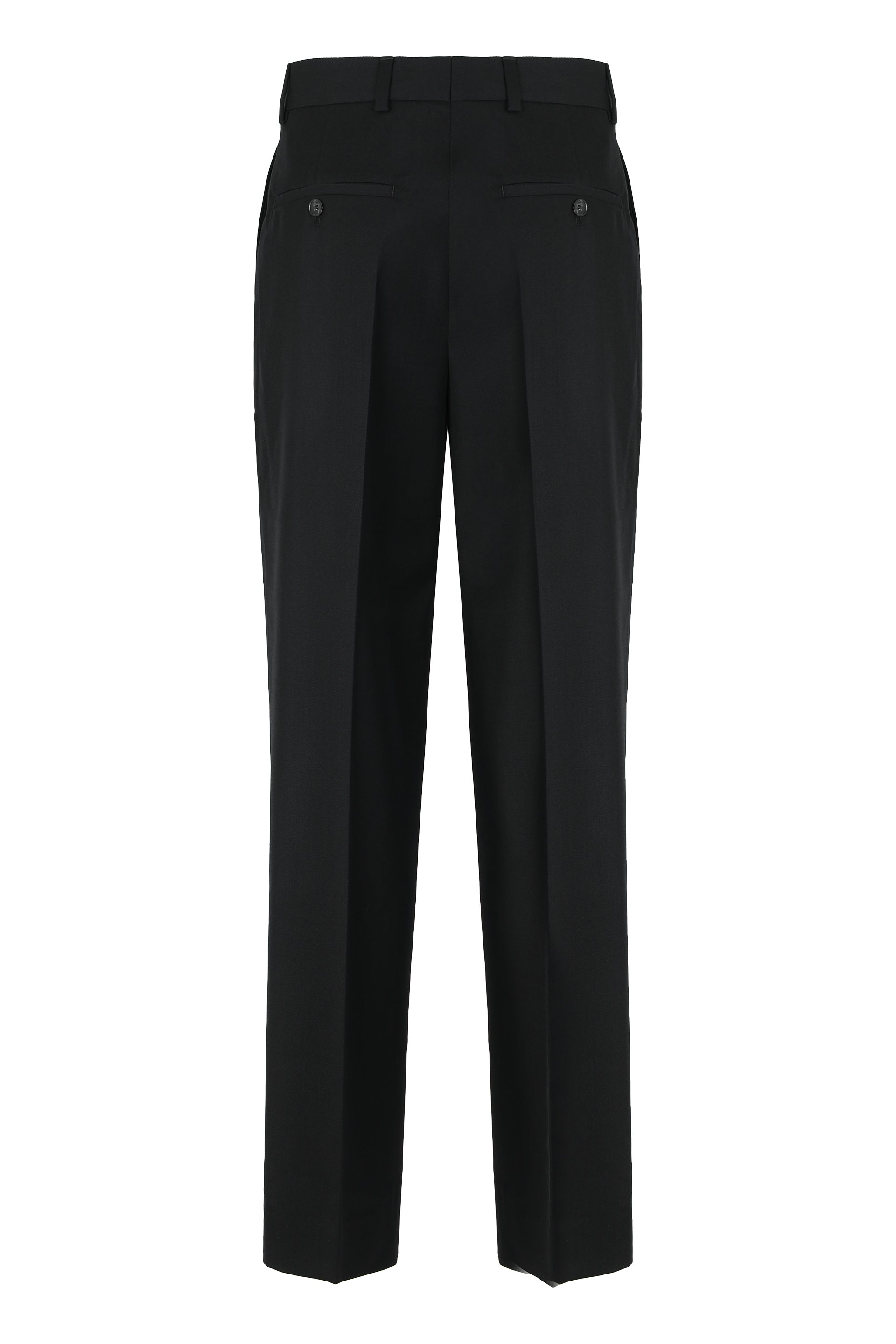 Trousers with pleats
