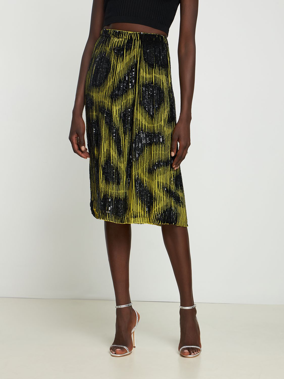 Elegant high sandal with thin strap