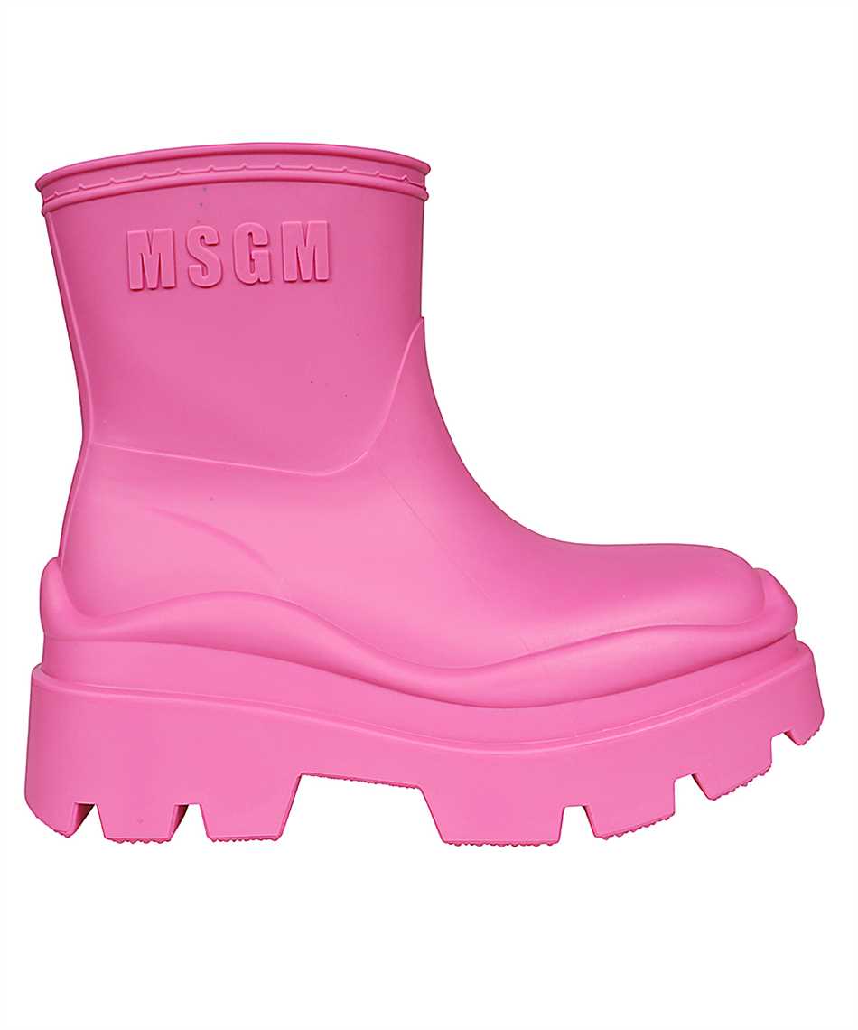 Rubber rain boots