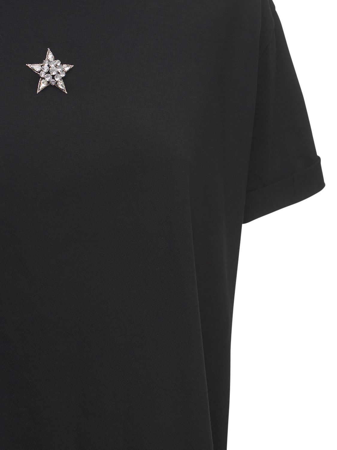 Classic black T-shirt in versatile cotton