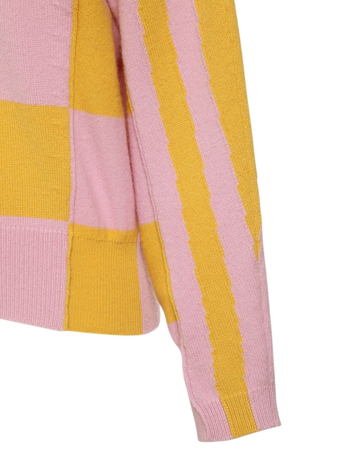 Pink and yellow striped pullover elegant