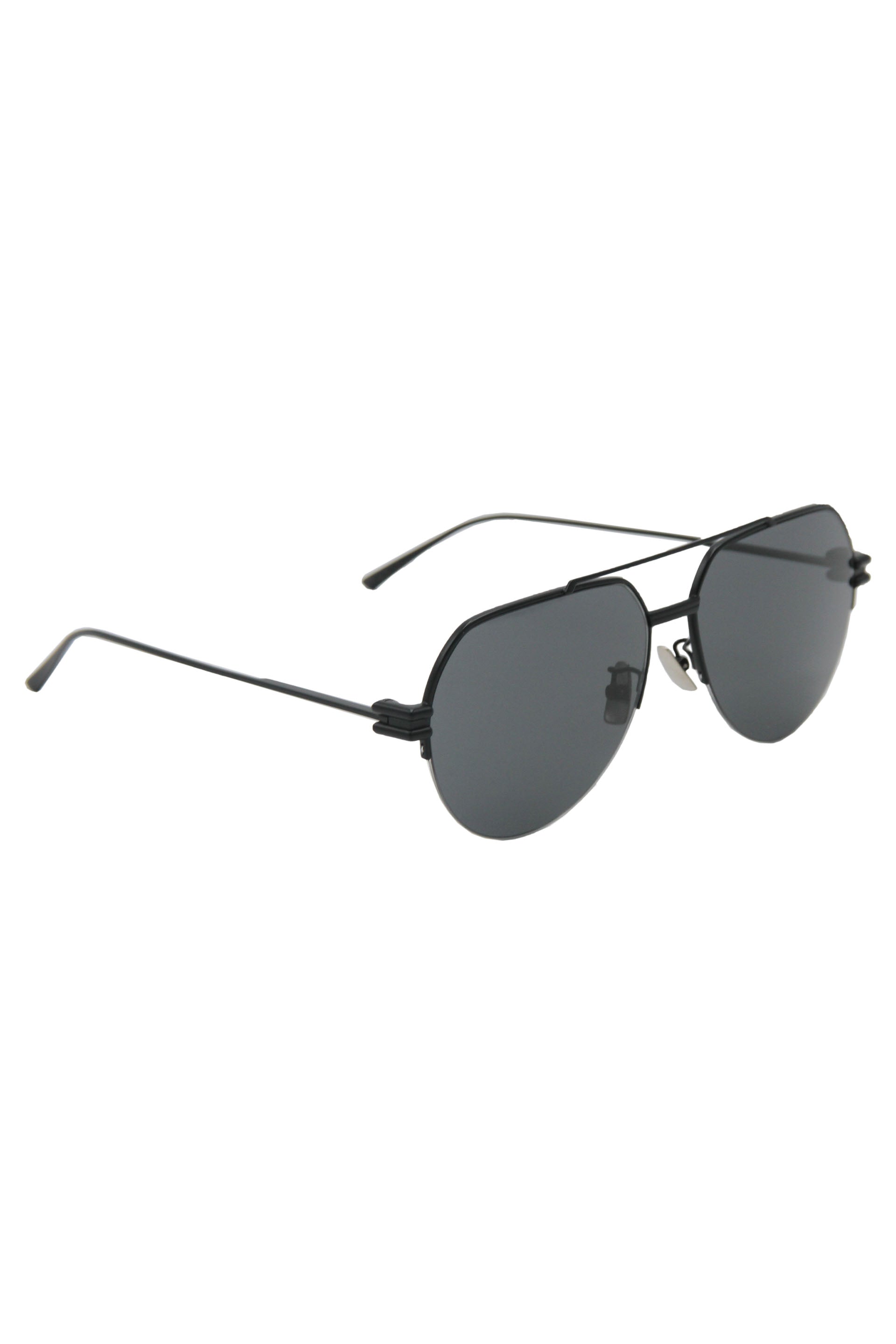 Pilot sunglasses