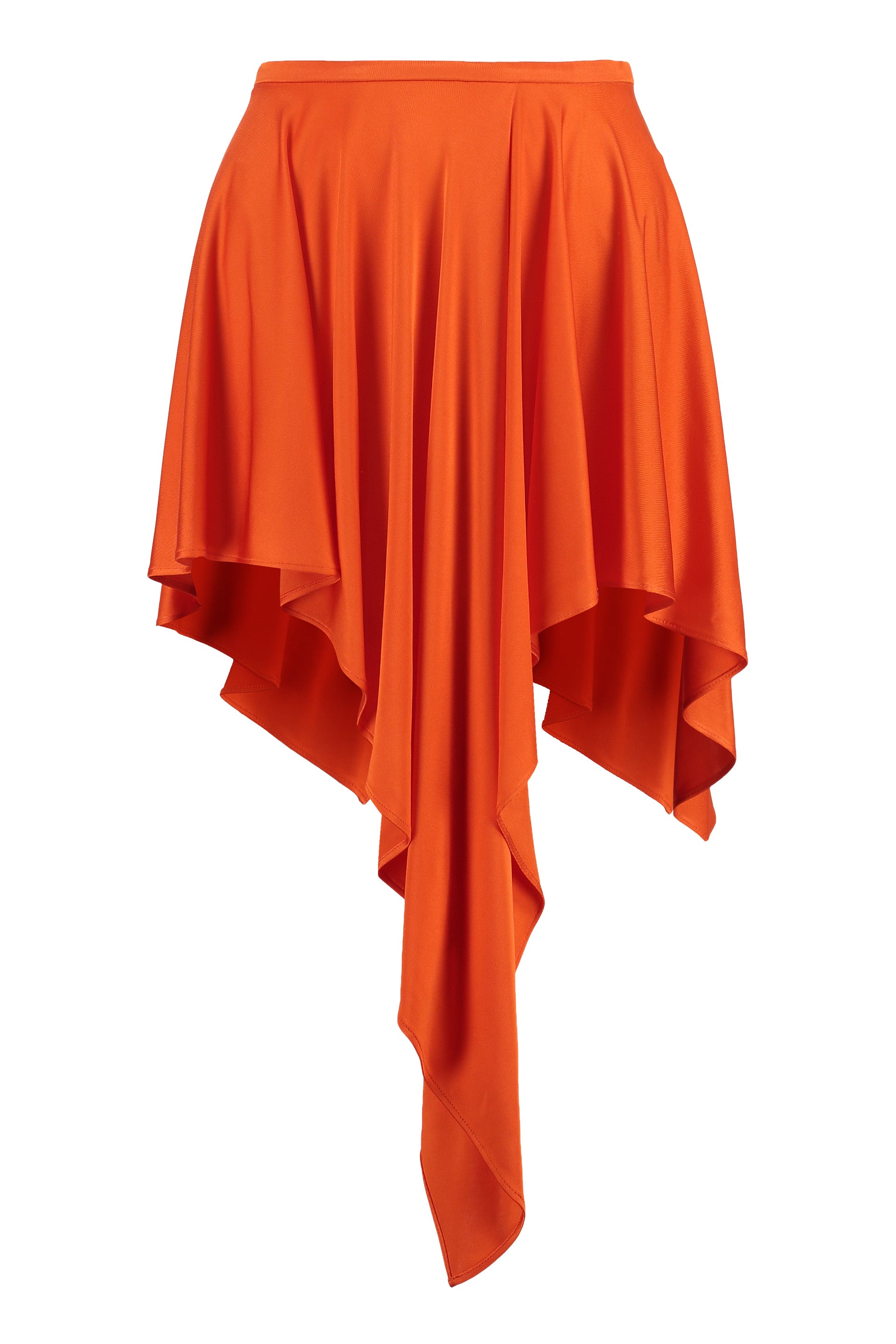 Asymmetric skirt