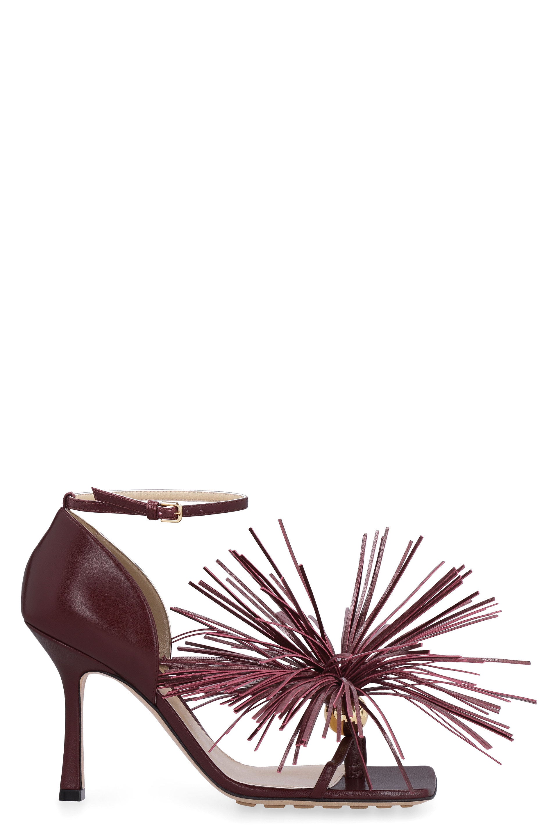 Stretch leather sandals