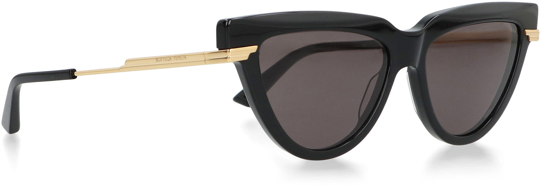 Cat-eye sunglasses