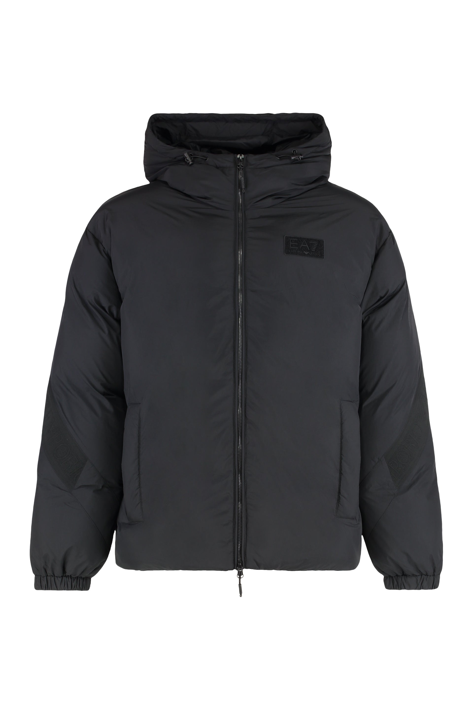 Short nylon jacket