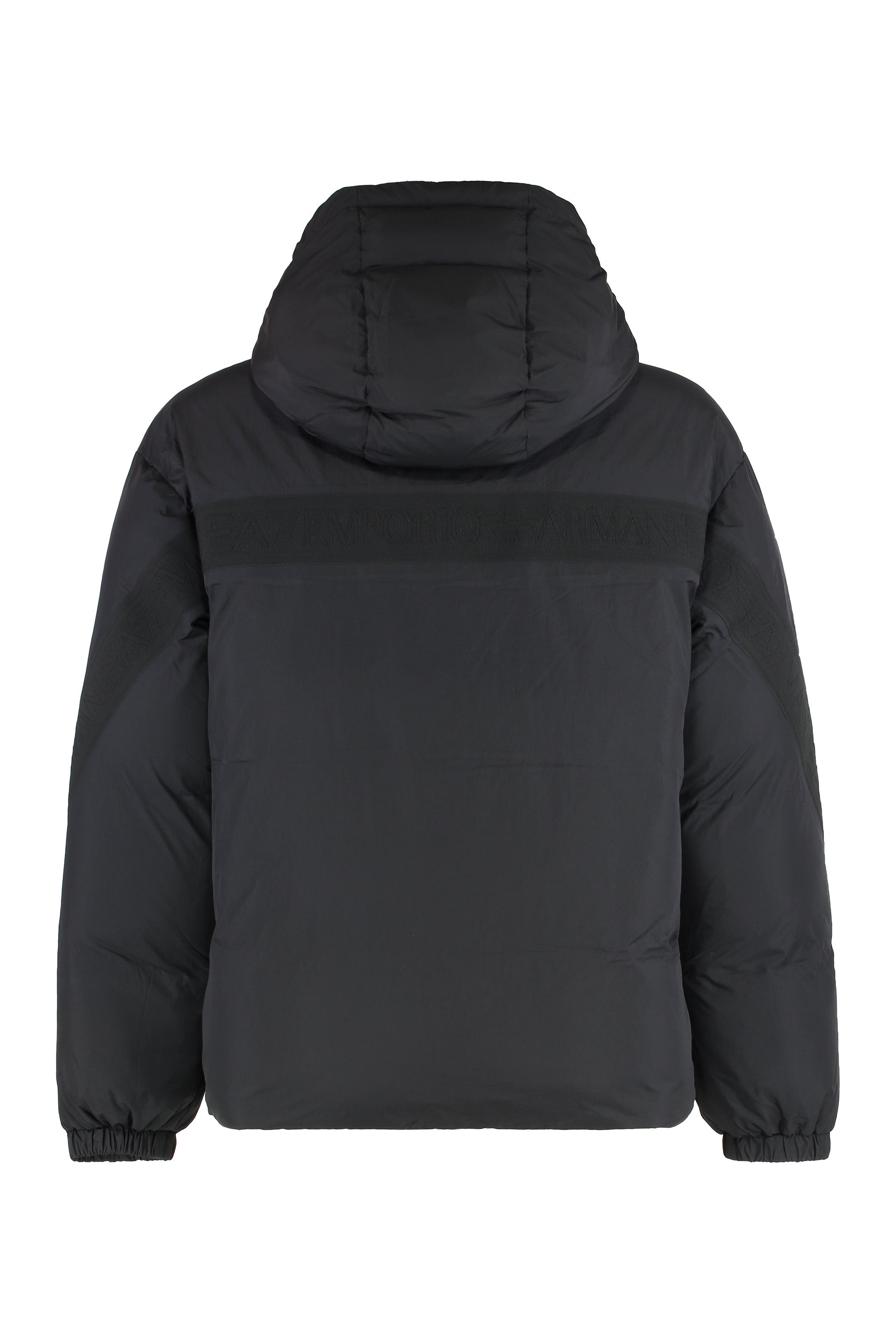 Short nylon jacket